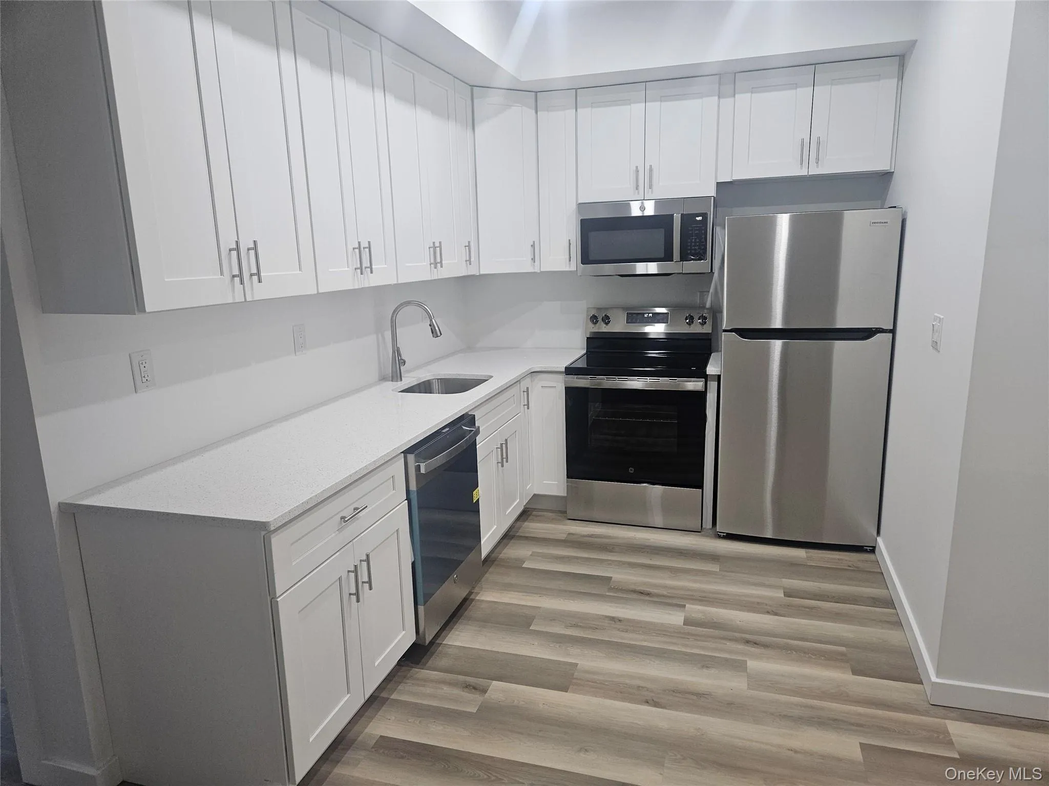 842 Liberty Avenue, New York, NY, 1 Bedroom Bedrooms, 3 Rooms Rooms,1 BathroomBathrooms,Residential Lease,For Rent,Liberty,0,1023698 842 Liberty Avenue, New York, NY, 1 Bedroom Bedrooms, 3 Rooms Rooms,1 BathroomBathrooms,Residential Lease,For Rent,Liberty,0,1023698