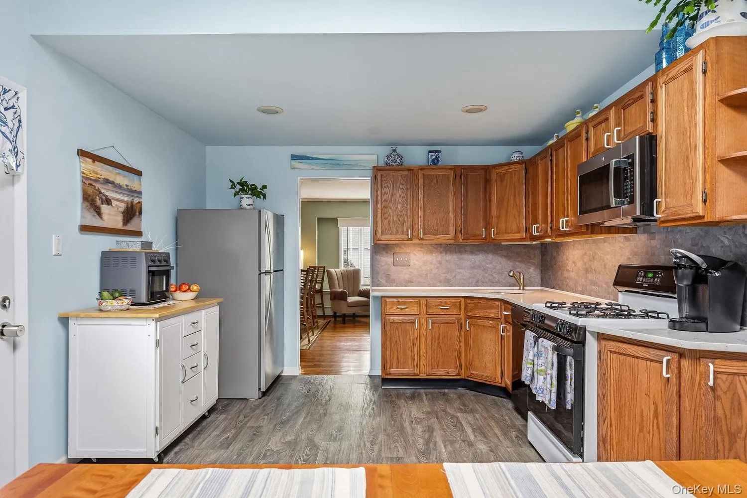 246 29th Street, Babylon, NY, 4 Bedrooms Bedrooms, 8 Rooms Rooms,2 BathroomsBathrooms,Residential,For Rent,29th,0,1023703 246 29th Street, Babylon, NY, 4 Bedrooms Bedrooms, 8 Rooms Rooms,2 BathroomsBathrooms,Residential,For Rent,29th,0,1023703