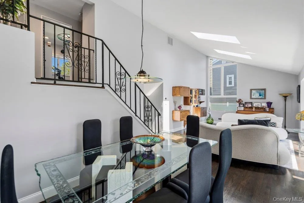 3 Nora Lane, Oyster Bay, NY, 3 Bedrooms Bedrooms, 9 Rooms Rooms,2 BathroomsBathrooms,Residential,For Rent,Nora,0,1023705 3 Nora Lane, Oyster Bay, NY, 3 Bedrooms Bedrooms, 9 Rooms Rooms,2 BathroomsBathrooms,Residential,For Rent,Nora,0,1023705