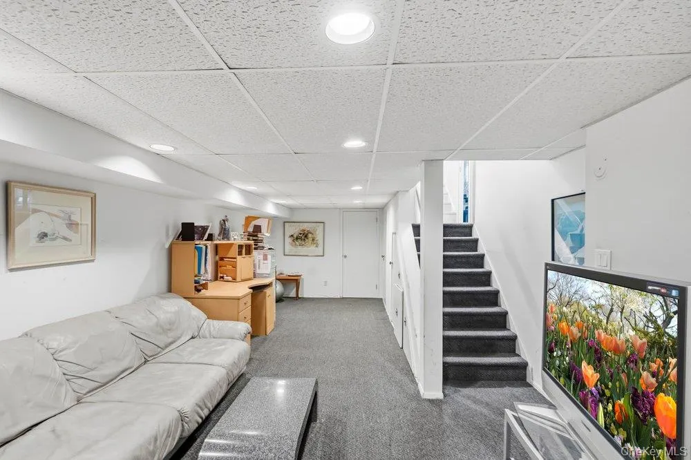 3 Nora Lane, Oyster Bay, NY, 3 Bedrooms Bedrooms, 9 Rooms Rooms,2 BathroomsBathrooms,Residential,For Rent,Nora,0,1023705 3 Nora Lane, Oyster Bay, NY, 3 Bedrooms Bedrooms, 9 Rooms Rooms,2 BathroomsBathrooms,Residential,For Rent,Nora,0,1023705