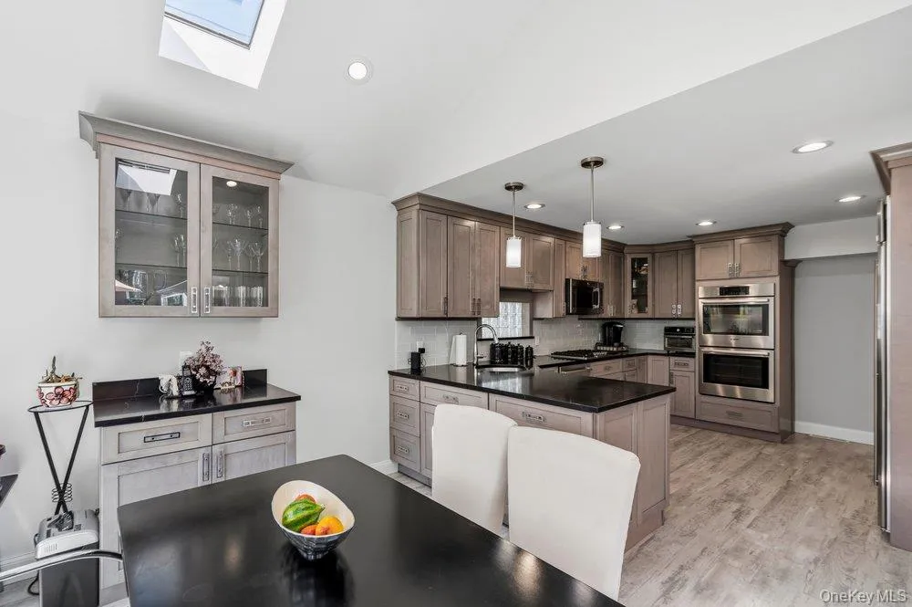 3 Nora Lane, Oyster Bay, NY, 3 Bedrooms Bedrooms, 9 Rooms Rooms,2 BathroomsBathrooms,Residential,For Rent,Nora,0,1023705 3 Nora Lane, Oyster Bay, NY, 3 Bedrooms Bedrooms, 9 Rooms Rooms,2 BathroomsBathrooms,Residential,For Rent,Nora,0,1023705