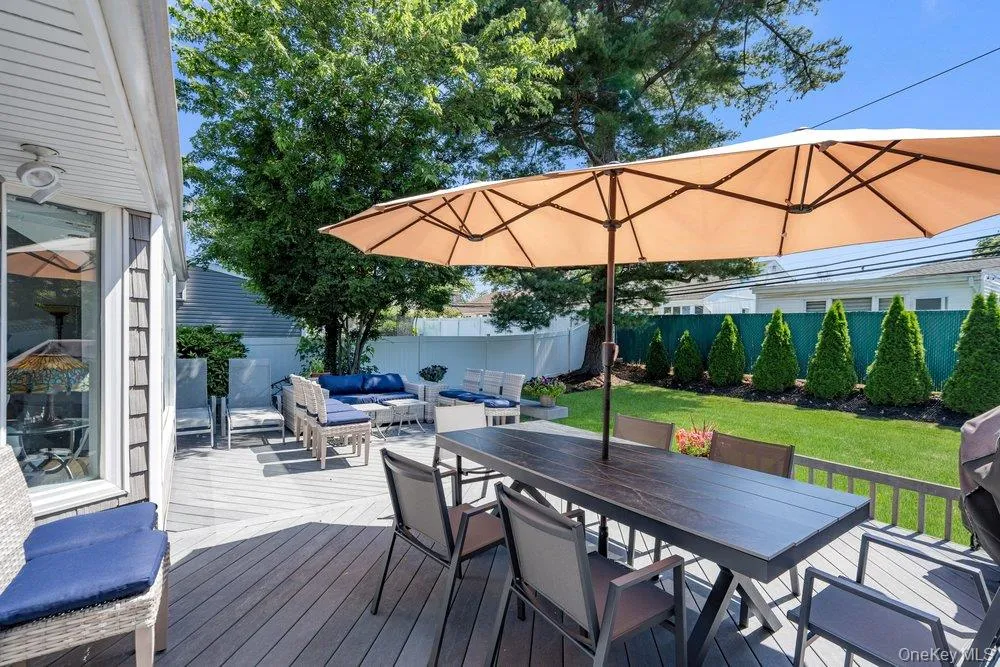 3 Nora Lane, Oyster Bay, NY, 3 Bedrooms Bedrooms, 9 Rooms Rooms,2 BathroomsBathrooms,Residential,For Rent,Nora,0,1023705 3 Nora Lane, Oyster Bay, NY, 3 Bedrooms Bedrooms, 9 Rooms Rooms,2 BathroomsBathrooms,Residential,For Rent,Nora,0,1023705