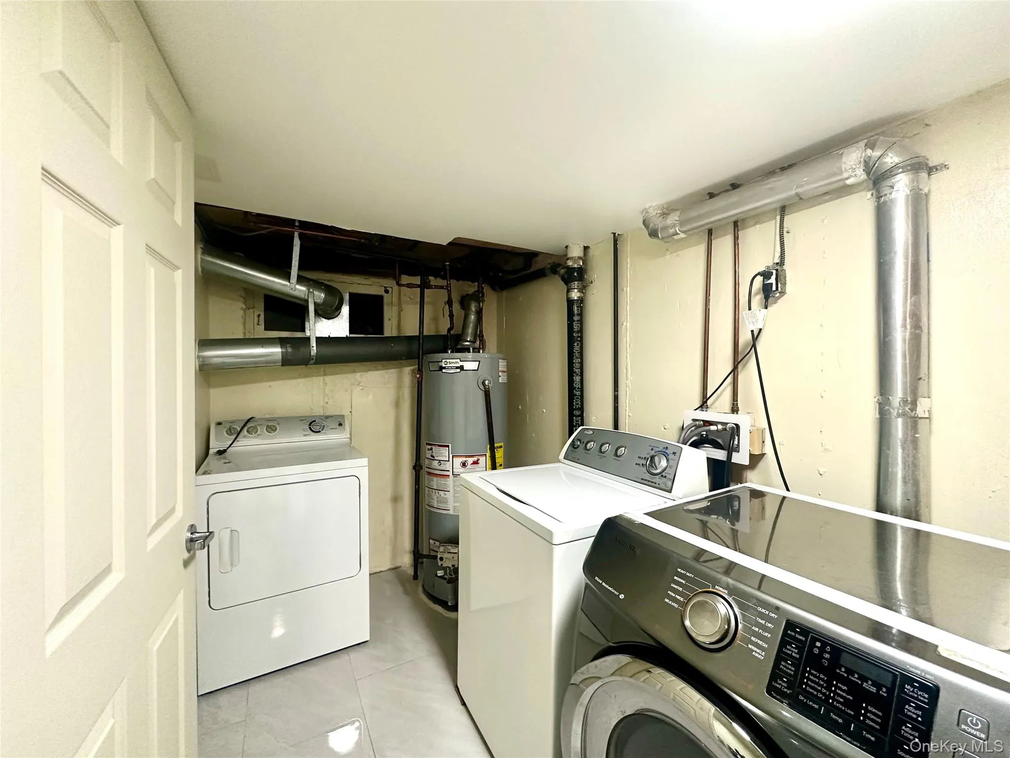 4744 199th Street, New York, NY, 3 Bedrooms Bedrooms, 7 Rooms Rooms,2 BathroomsBathrooms,Residential,For Rent,199th,0,1023708 4744 199th Street, New York, NY, 3 Bedrooms Bedrooms, 7 Rooms Rooms,2 BathroomsBathrooms,Residential,For Rent,199th,0,1023708