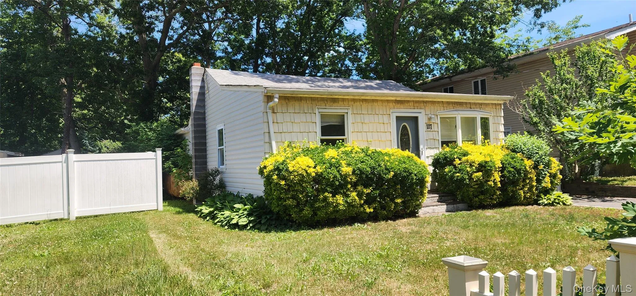 117 Alder Drive, Brookhaven, NY, 3 Bedrooms Bedrooms, 5 Rooms Rooms,1 BathroomBathrooms,Residential Lease,For Rent,Alder,0,1023711 117 Alder Drive, Brookhaven, NY, 3 Bedrooms Bedrooms, 5 Rooms Rooms,1 BathroomBathrooms,Residential Lease,For Rent,Alder,0,1023711