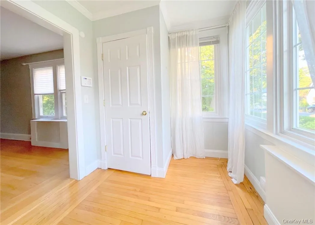 306 Soundview Avenue, Mamaroneck, NY, 3 Bedrooms Bedrooms, 7 Rooms Rooms,1 BathroomBathrooms,Residential Lease,For Rent,Soundview,0,1023713 306 Soundview Avenue, Mamaroneck, NY, 3 Bedrooms Bedrooms, 7 Rooms Rooms,1 BathroomBathrooms,Residential Lease,For Rent,Soundview,0,1023713