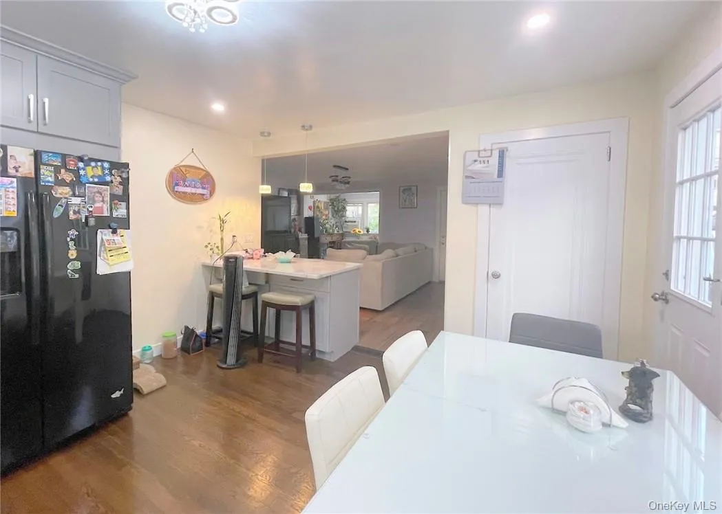 313 Stanley Avenue, Mamaroneck, NY, 2 Bedrooms Bedrooms, 5 Rooms Rooms,1 BathroomBathrooms,Residential Lease,For Rent,Stanley,0,1023714 313 Stanley Avenue, Mamaroneck, NY, 2 Bedrooms Bedrooms, 5 Rooms Rooms,1 BathroomBathrooms,Residential Lease,For Rent,Stanley,0,1023714