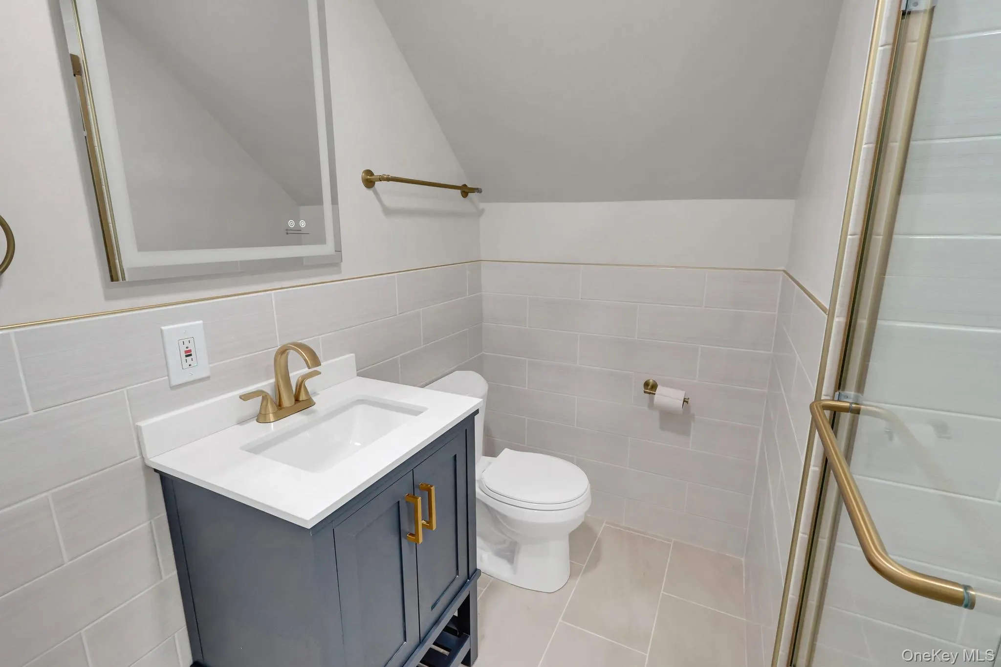 792 Highview Avenue, Hempstead, NY, 4 Bedrooms Bedrooms, 7 Rooms Rooms,2 BathroomsBathrooms,Residential,For Rent,Highview,0,1023716 792 Highview Avenue, Hempstead, NY, 4 Bedrooms Bedrooms, 7 Rooms Rooms,2 BathroomsBathrooms,Residential,For Rent,Highview,0,1023716