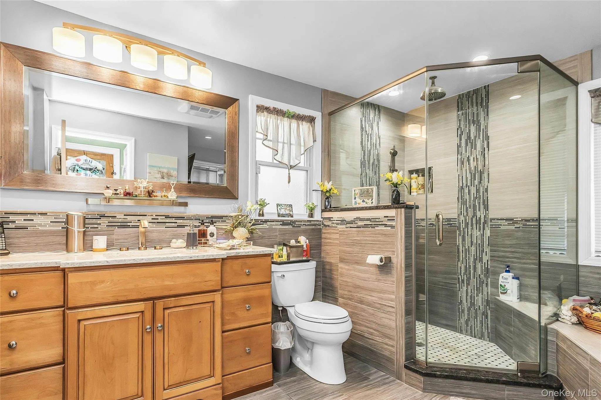 18 Hedge Lane, Hempstead, NY, 3 Bedrooms Bedrooms, 6 Rooms Rooms,2 BathroomsBathrooms,Residential,For Rent,Hedge,0,1023718 18 Hedge Lane, Hempstead, NY, 3 Bedrooms Bedrooms, 6 Rooms Rooms,2 BathroomsBathrooms,Residential,For Rent,Hedge,0,1023718