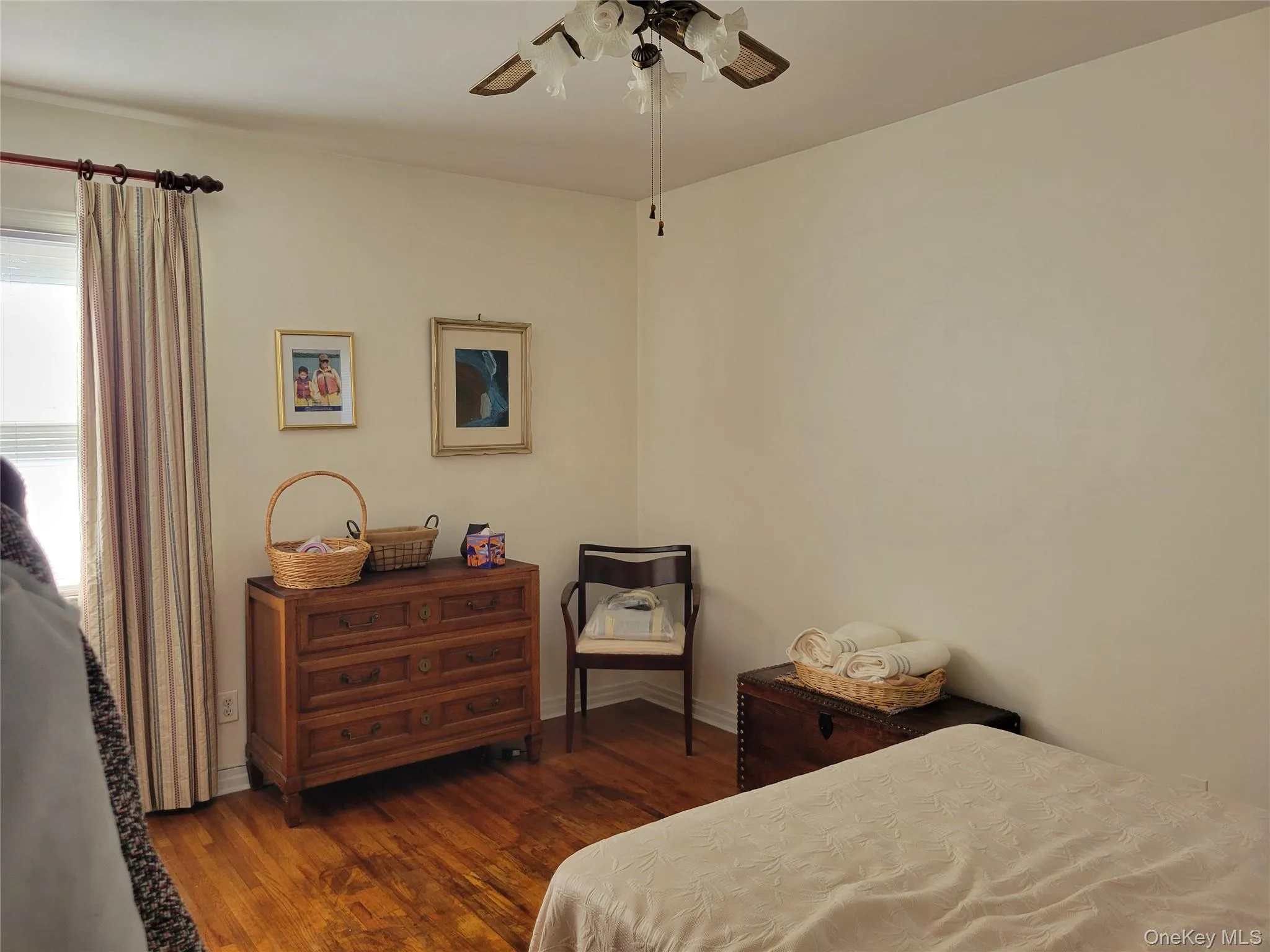 84-18 Commonwealth Boulevard, New York, NY, 3 Bedrooms Bedrooms, 6 Rooms Rooms,1 BathroomBathrooms,Residential,For Rent,Commonwealth,0,1023722 84-18 Commonwealth Boulevard, New York, NY, 3 Bedrooms Bedrooms, 6 Rooms Rooms,1 BathroomBathrooms,Residential,For Rent,Commonwealth,0,1023722