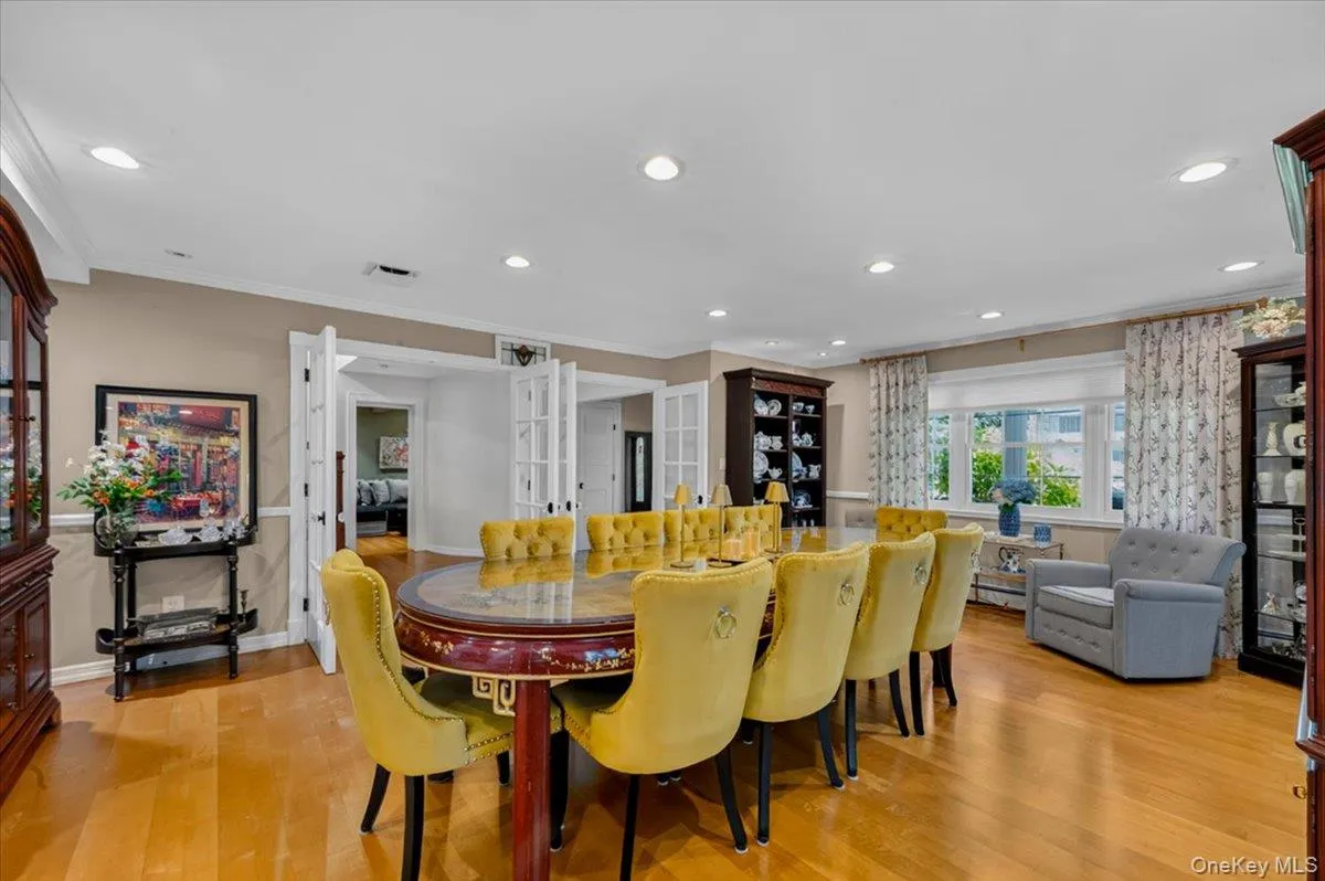 98 Florida Avenue, Smithtown, NY, 4 Bedrooms Bedrooms, 9 Rooms Rooms,4 BathroomsBathrooms,Residential,For Rent,Florida,0,1023724 98 Florida Avenue, Smithtown, NY, 4 Bedrooms Bedrooms, 9 Rooms Rooms,4 BathroomsBathrooms,Residential,For Rent,Florida,0,1023724
