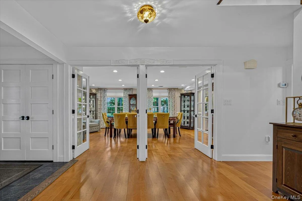 98 Florida Avenue, Smithtown, NY, 4 Bedrooms Bedrooms, 9 Rooms Rooms,4 BathroomsBathrooms,Residential,For Rent,Florida,0,1023724 98 Florida Avenue, Smithtown, NY, 4 Bedrooms Bedrooms, 9 Rooms Rooms,4 BathroomsBathrooms,Residential,For Rent,Florida,0,1023724