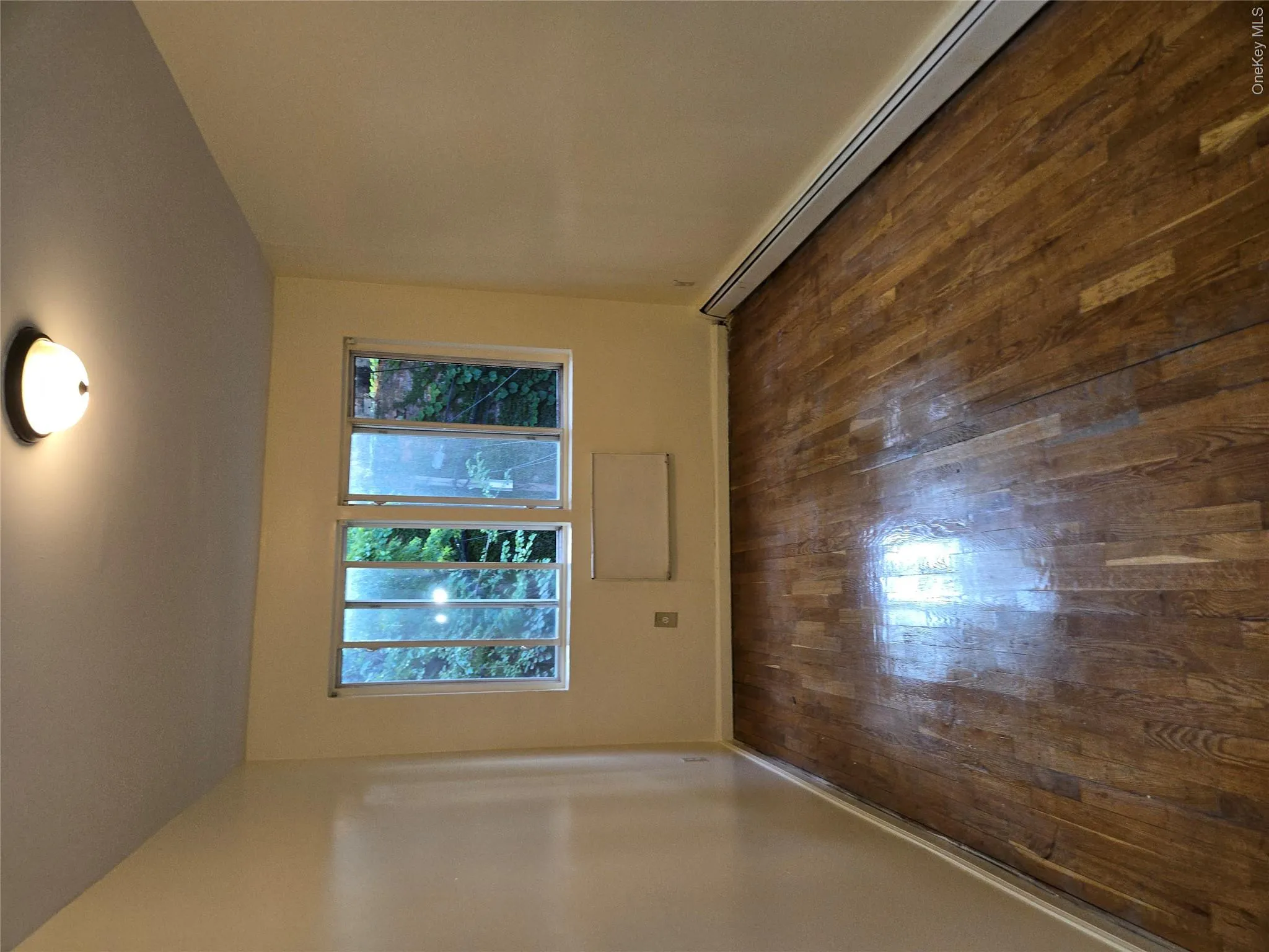 Large Bedroom Large Bedroom