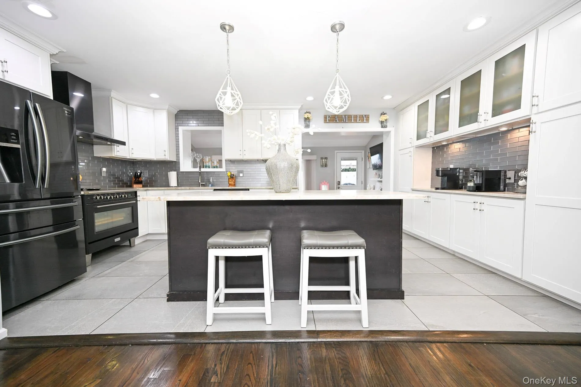 1005 Ferngate Drive, Hempstead, NY, 5 Bedrooms Bedrooms, 14 Rooms Rooms,4 BathroomsBathrooms,Residential,For Rent,Ferngate,0,1023727 1005 Ferngate Drive, Hempstead, NY, 5 Bedrooms Bedrooms, 14 Rooms Rooms,4 BathroomsBathrooms,Residential,For Rent,Ferngate,0,1023727