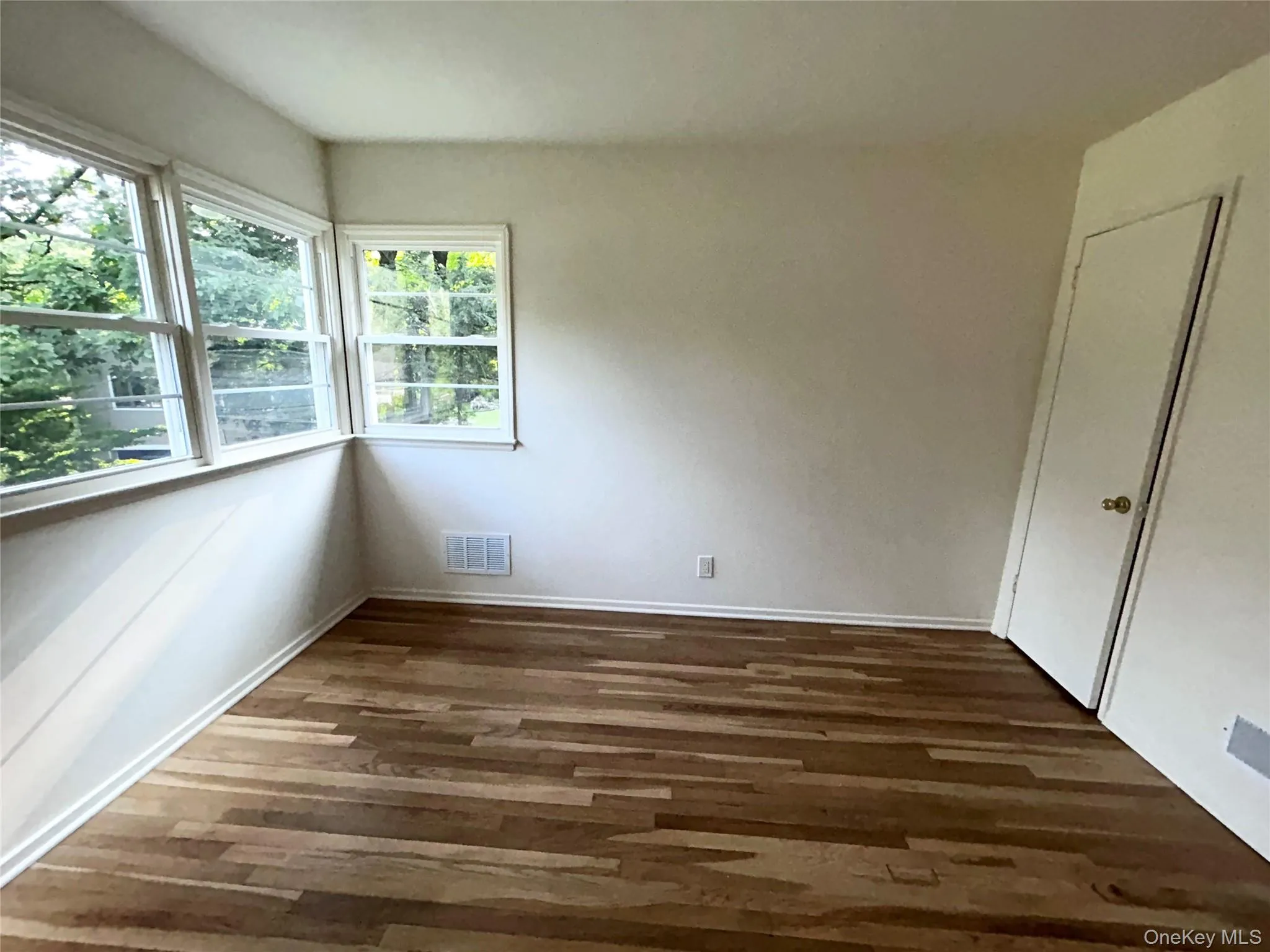 120 Cedar Drive, Ossining, NY, 3 Bedrooms Bedrooms, 10 Rooms Rooms,3 BathroomsBathrooms,Residential,For Rent,Cedar,0,1023729 120 Cedar Drive, Ossining, NY, 3 Bedrooms Bedrooms, 10 Rooms Rooms,3 BathroomsBathrooms,Residential,For Rent,Cedar,0,1023729