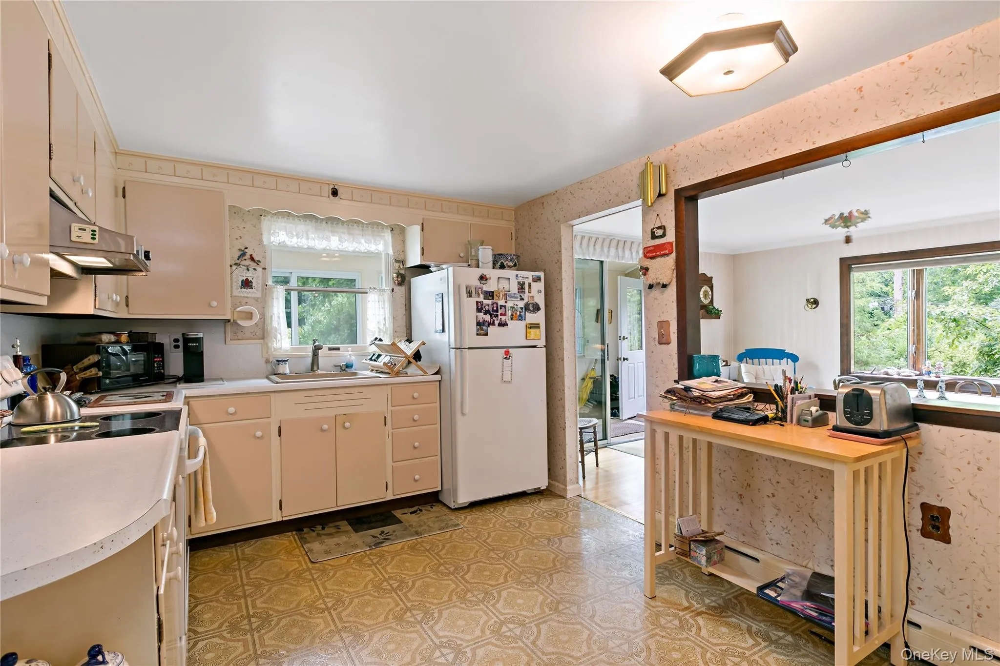 17 Requa Street, Mount Pleasant, NY, 3 Bedrooms Bedrooms, 7 Rooms Rooms,2 BathroomsBathrooms,Residential,For Rent,Requa,0,1023731 17 Requa Street, Mount Pleasant, NY, 3 Bedrooms Bedrooms, 7 Rooms Rooms,2 BathroomsBathrooms,Residential,For Rent,Requa,0,1023731