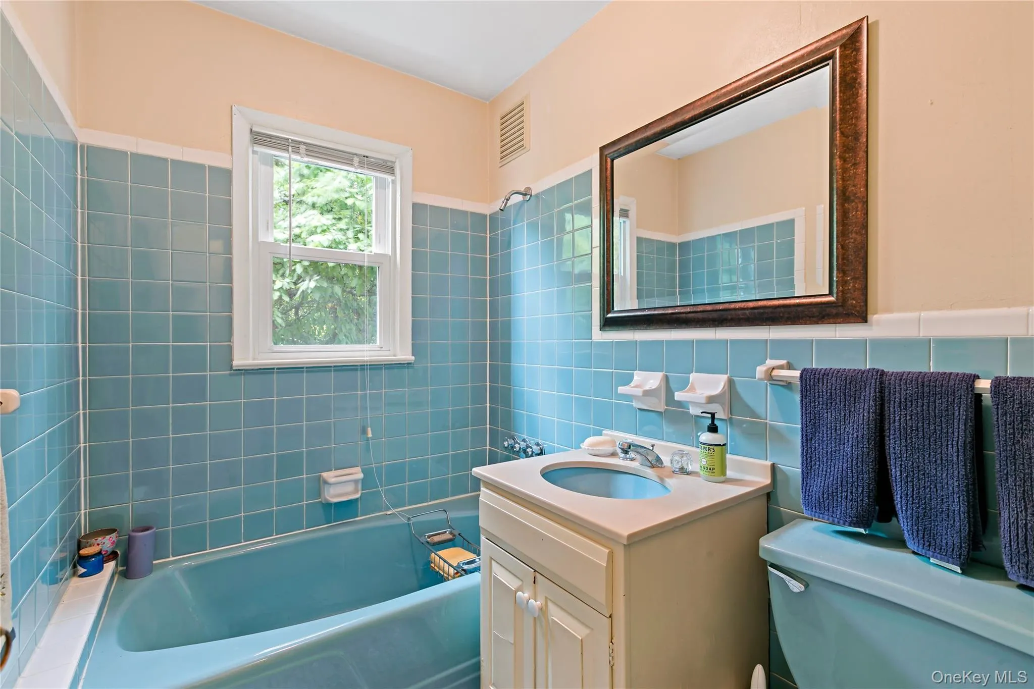 17 Requa Street, Mount Pleasant, NY, 3 Bedrooms Bedrooms, 7 Rooms Rooms,2 BathroomsBathrooms,Residential,For Rent,Requa,0,1023731 17 Requa Street, Mount Pleasant, NY, 3 Bedrooms Bedrooms, 7 Rooms Rooms,2 BathroomsBathrooms,Residential,For Rent,Requa,0,1023731