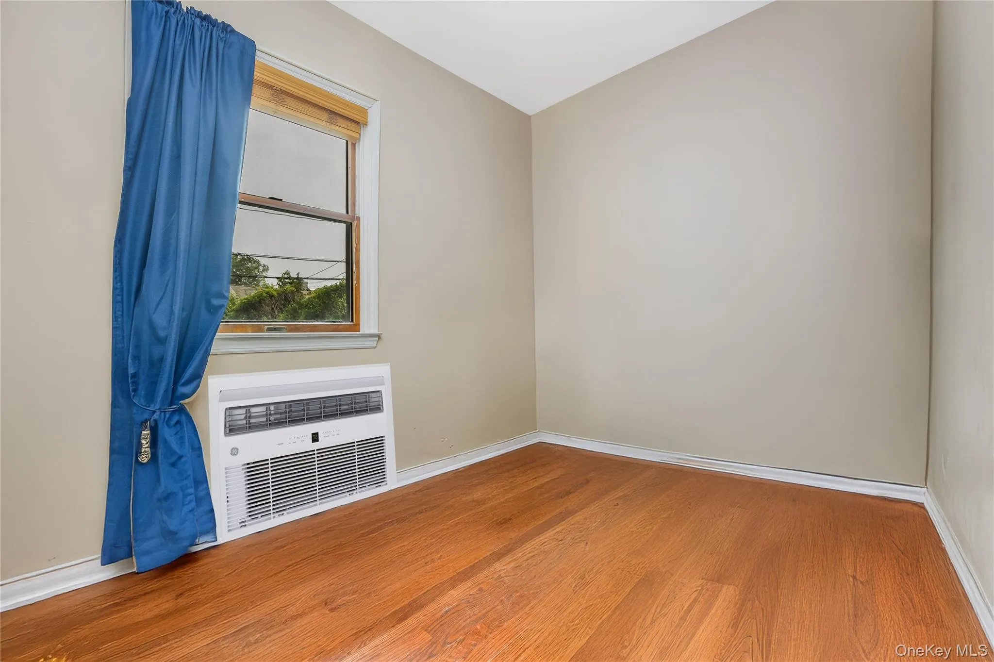 57 Overton Street, Hempstead, NY, 5 Bedrooms Bedrooms, 9 Rooms Rooms,2 BathroomsBathrooms,Residential,For Rent,Overton,0,1023732 57 Overton Street, Hempstead, NY, 5 Bedrooms Bedrooms, 9 Rooms Rooms,2 BathroomsBathrooms,Residential,For Rent,Overton,0,1023732