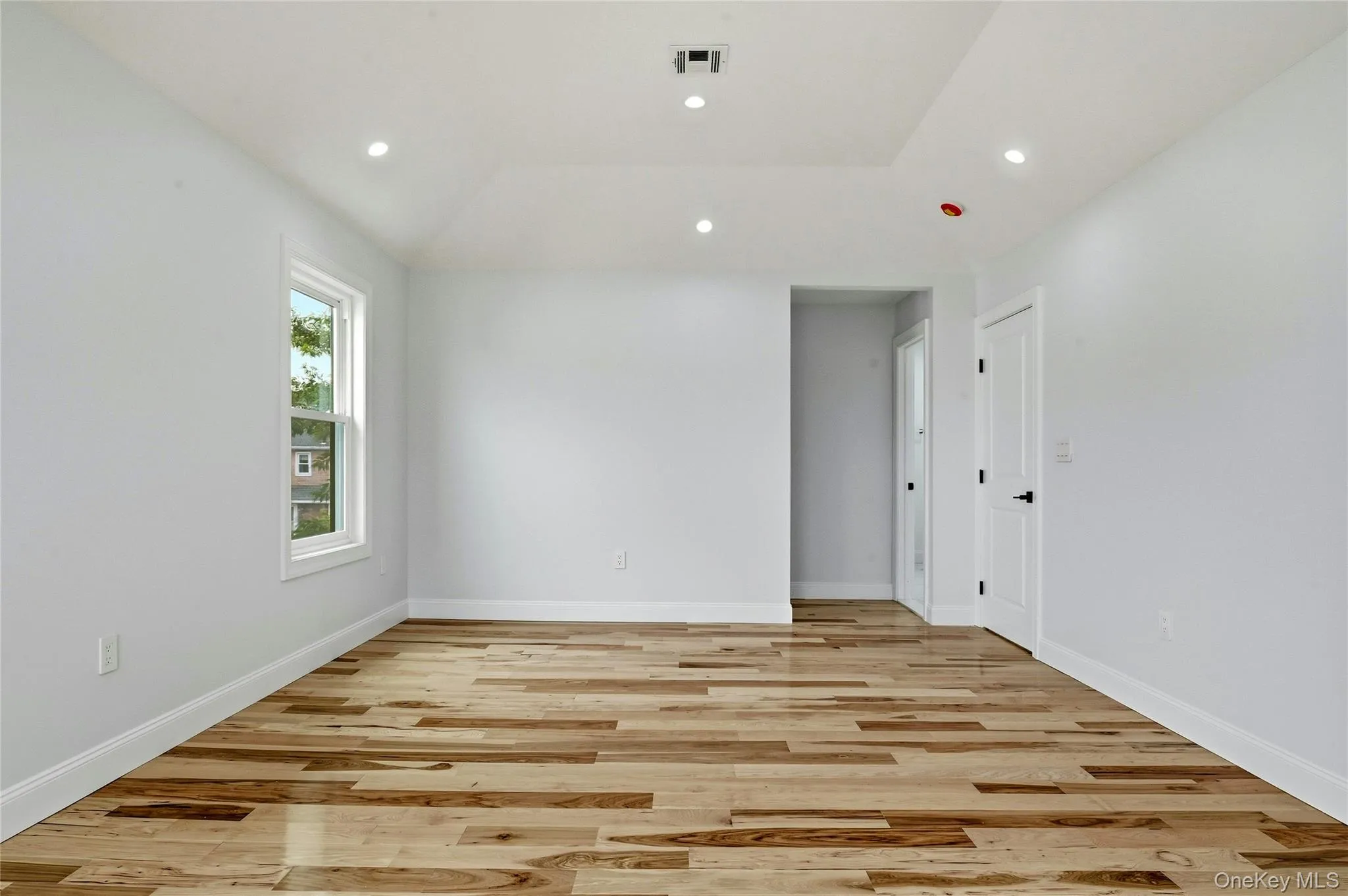 1104 Washington Avenue, North Hempstead, NY, 5 Bedrooms Bedrooms, 12 Rooms Rooms,4 BathroomsBathrooms,Residential,For Rent,Washington,0,1023735 1104 Washington Avenue, North Hempstead, NY, 5 Bedrooms Bedrooms, 12 Rooms Rooms,4 BathroomsBathrooms,Residential,For Rent,Washington,0,1023735