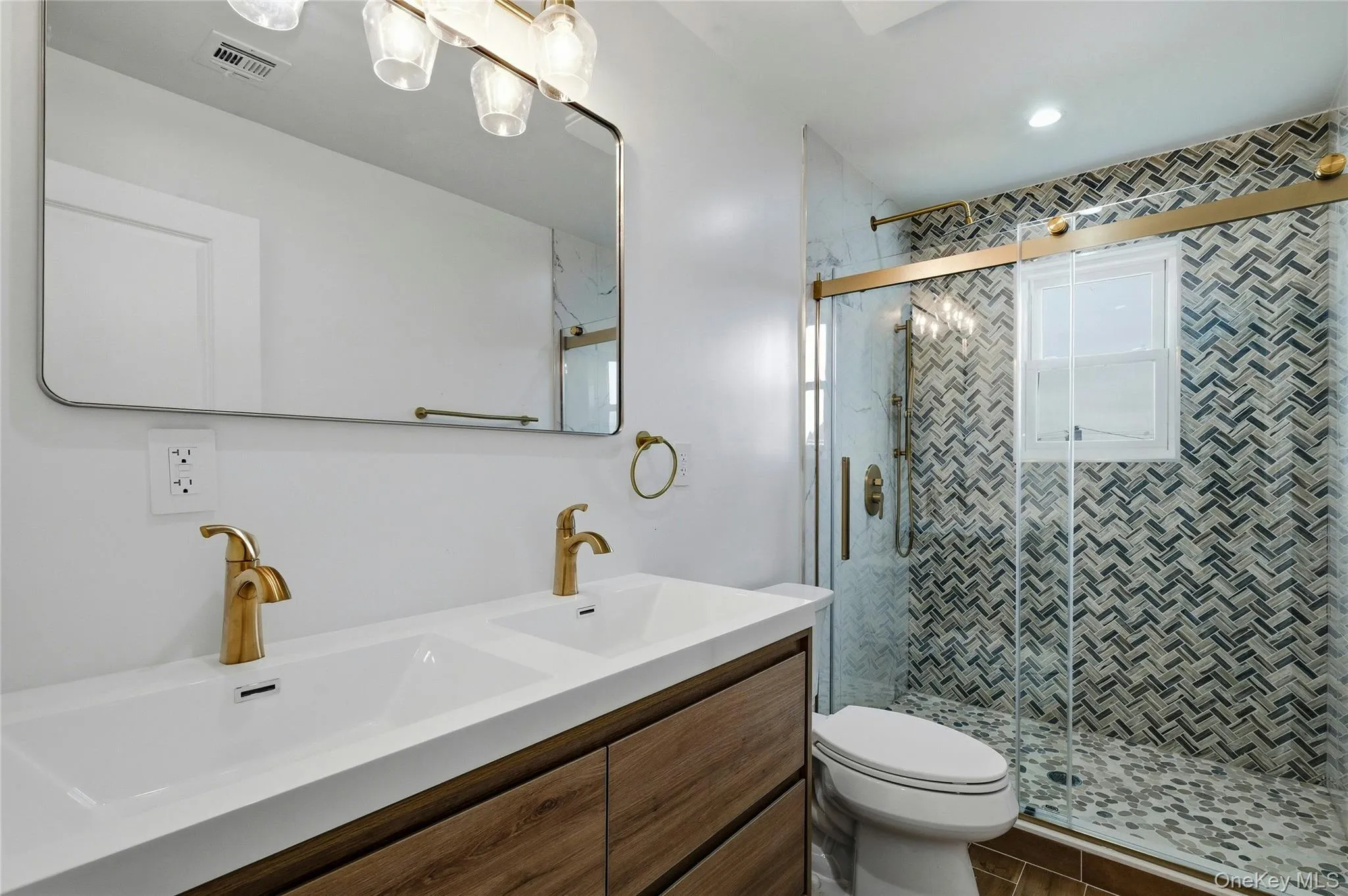 1104 Washington Avenue, North Hempstead, NY, 5 Bedrooms Bedrooms, 12 Rooms Rooms,4 BathroomsBathrooms,Residential,For Rent,Washington,0,1023735 1104 Washington Avenue, North Hempstead, NY, 5 Bedrooms Bedrooms, 12 Rooms Rooms,4 BathroomsBathrooms,Residential,For Rent,Washington,0,1023735