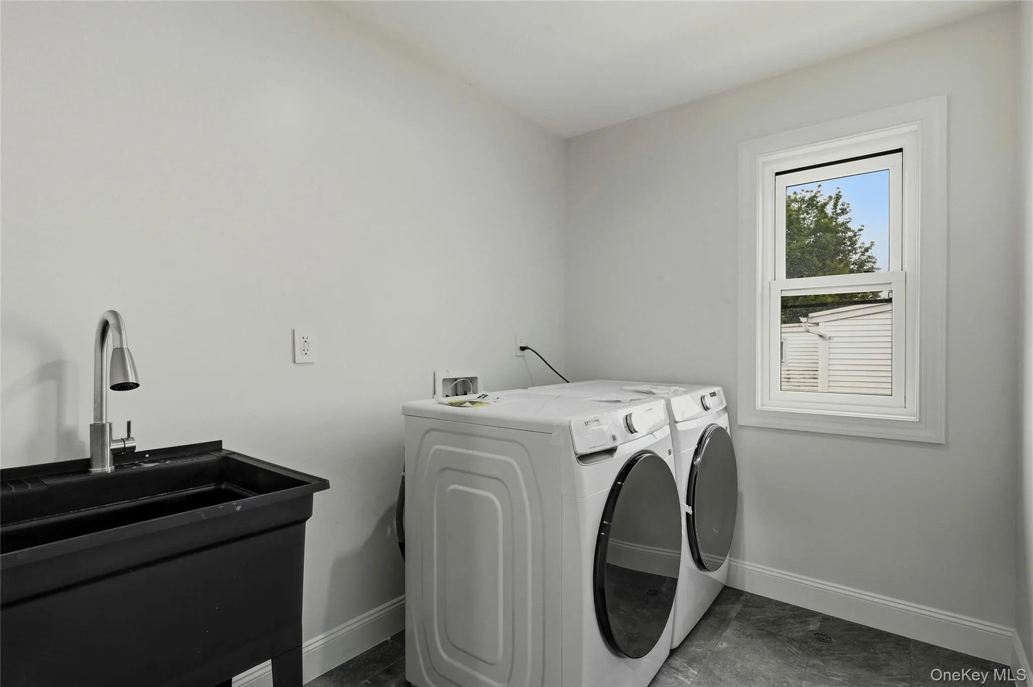 1104 Washington Avenue, North Hempstead, NY, 5 Bedrooms Bedrooms, 12 Rooms Rooms,4 BathroomsBathrooms,Residential,For Rent,Washington,0,1023735 1104 Washington Avenue, North Hempstead, NY, 5 Bedrooms Bedrooms, 12 Rooms Rooms,4 BathroomsBathrooms,Residential,For Rent,Washington,0,1023735
