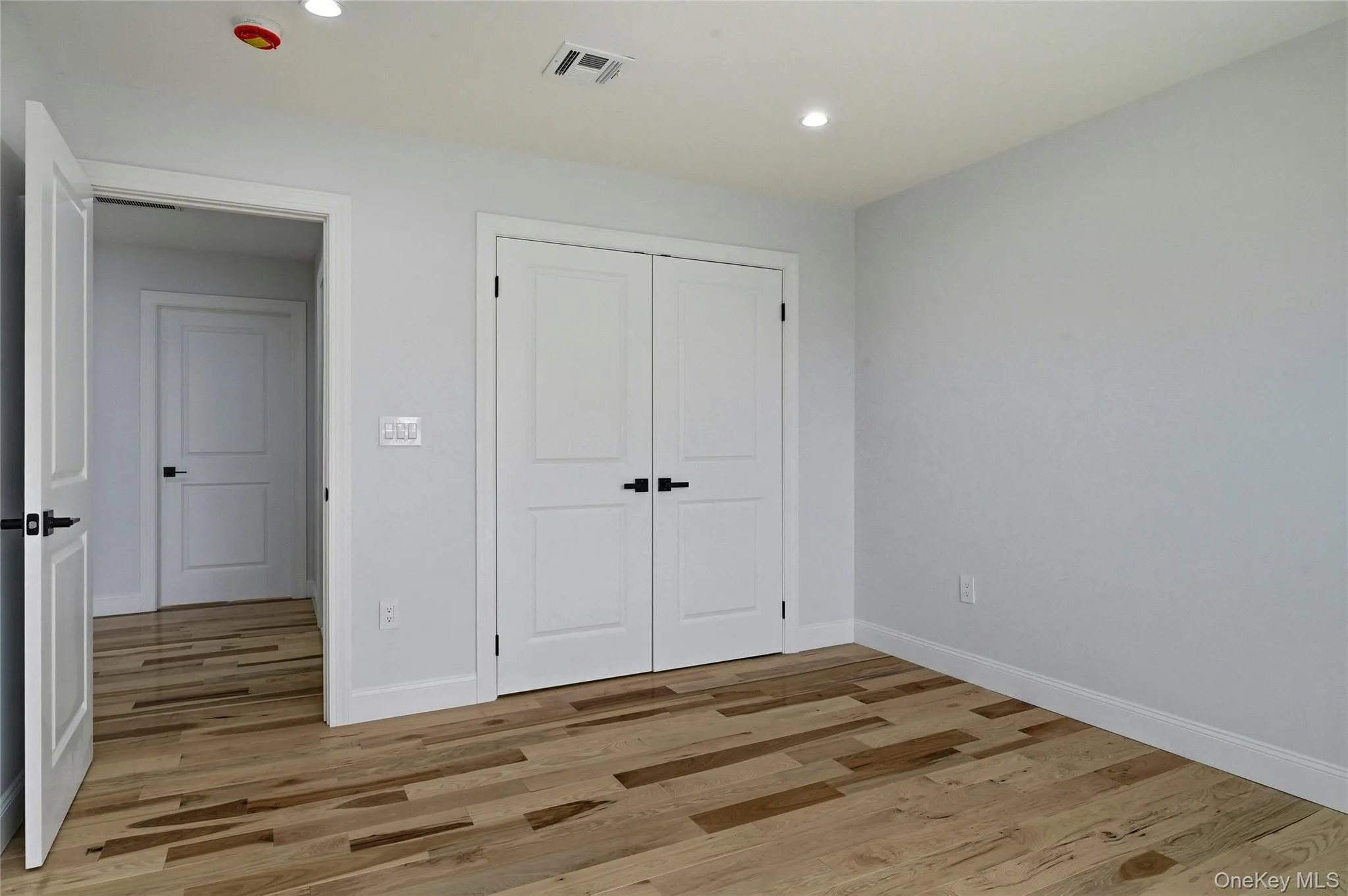 1104 Washington Avenue, North Hempstead, NY, 5 Bedrooms Bedrooms, 12 Rooms Rooms,4 BathroomsBathrooms,Residential,For Rent,Washington,0,1023735 1104 Washington Avenue, North Hempstead, NY, 5 Bedrooms Bedrooms, 12 Rooms Rooms,4 BathroomsBathrooms,Residential,For Rent,Washington,0,1023735