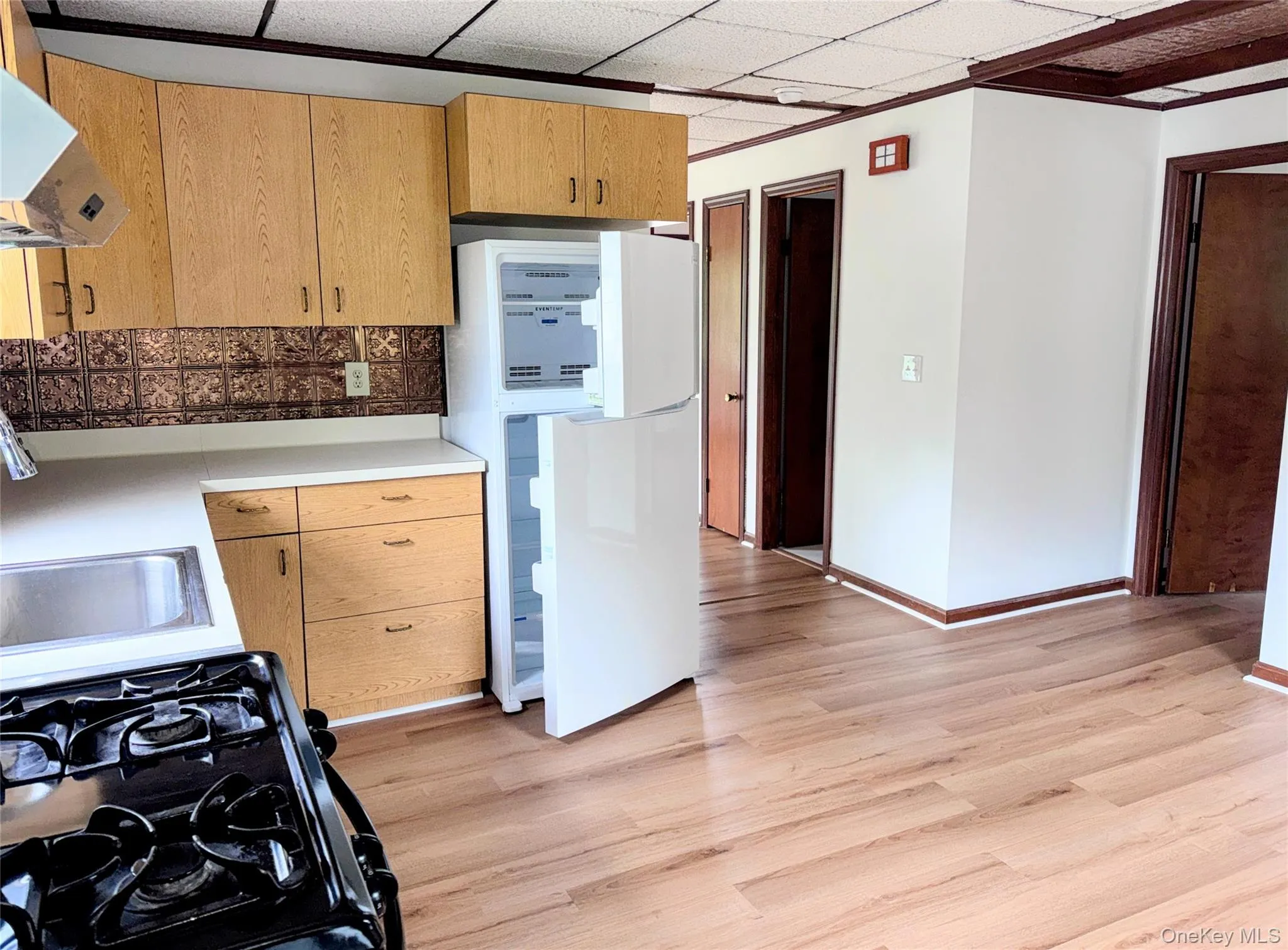 7 Grand Street, Warwick (town), NY, 2 Bedrooms Bedrooms, 4 Rooms Rooms,1 BathroomBathrooms,Residential Lease,For Rent,Grand,0,1023736 7 Grand Street, Warwick (town), NY, 2 Bedrooms Bedrooms, 4 Rooms Rooms,1 BathroomBathrooms,Residential Lease,For Rent,Grand,0,1023736