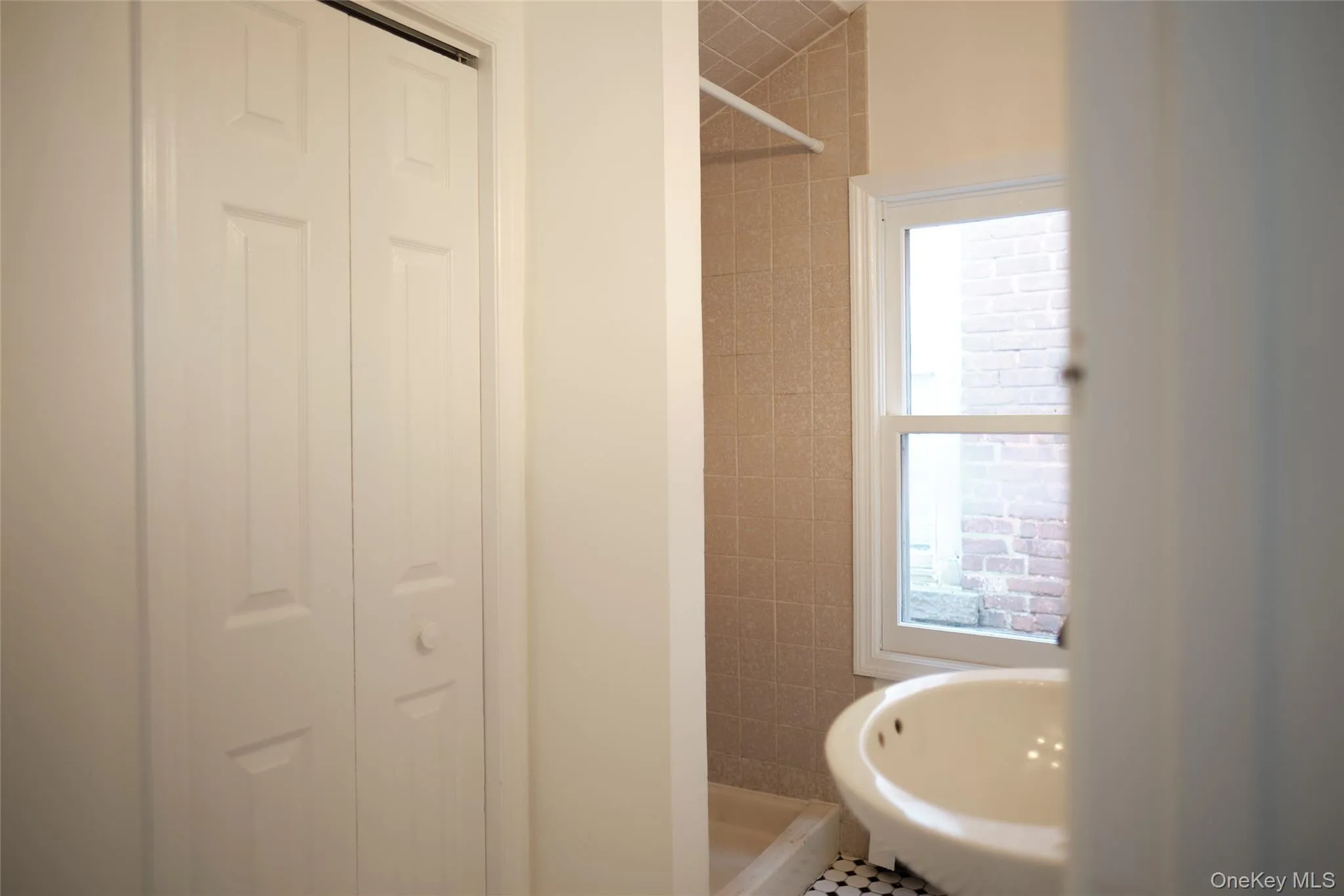 95 Liberty Street, Newburgh (city), NY, 2 Bedrooms Bedrooms, 5 Rooms Rooms,2 BathroomsBathrooms,Residential Lease,For Rent,Liberty,0,1023737 95 Liberty Street, Newburgh (city), NY, 2 Bedrooms Bedrooms, 5 Rooms Rooms,2 BathroomsBathrooms,Residential Lease,For Rent,Liberty,0,1023737