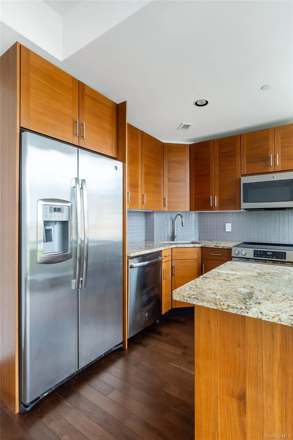 10820 71st Avenue, New York, NY, 1 Bedroom Bedrooms, 4 Rooms Rooms,1 BathroomBathrooms,Residential,For Rent,71st,0,1023741 10820 71st Avenue, New York, NY, 1 Bedroom Bedrooms, 4 Rooms Rooms,1 BathroomBathrooms,Residential,For Rent,71st,0,1023741