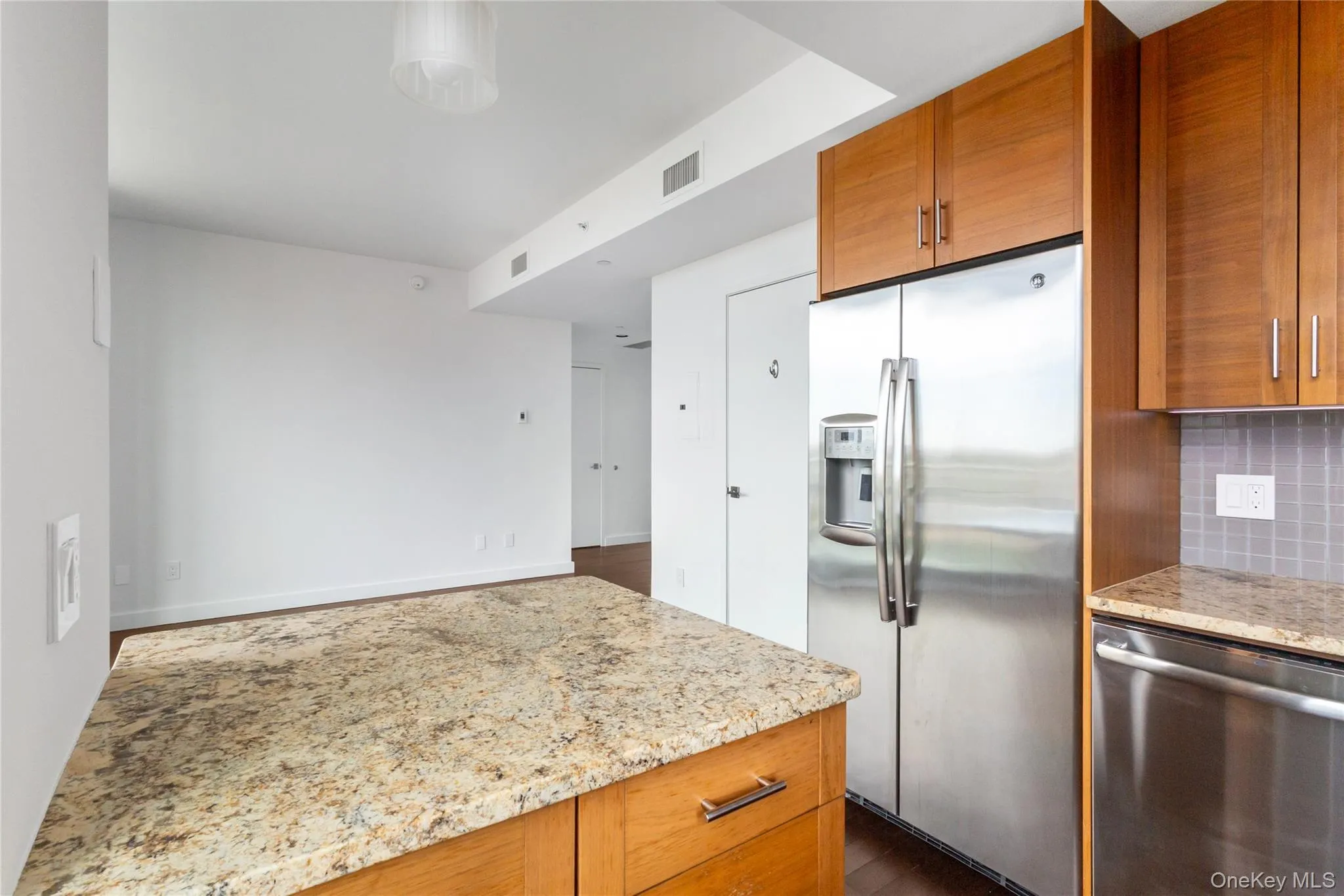 10820 71st Avenue, New York, NY, 1 Bedroom Bedrooms, 4 Rooms Rooms,1 BathroomBathrooms,Residential,For Rent,71st,0,1023741 10820 71st Avenue, New York, NY, 1 Bedroom Bedrooms, 4 Rooms Rooms,1 BathroomBathrooms,Residential,For Rent,71st,0,1023741
