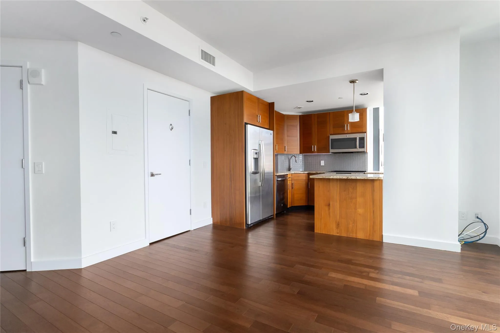 10820 71st Avenue, New York, NY, 1 Bedroom Bedrooms, 4 Rooms Rooms,1 BathroomBathrooms,Residential,For Rent,71st,0,1023741 10820 71st Avenue, New York, NY, 1 Bedroom Bedrooms, 4 Rooms Rooms,1 BathroomBathrooms,Residential,For Rent,71st,0,1023741