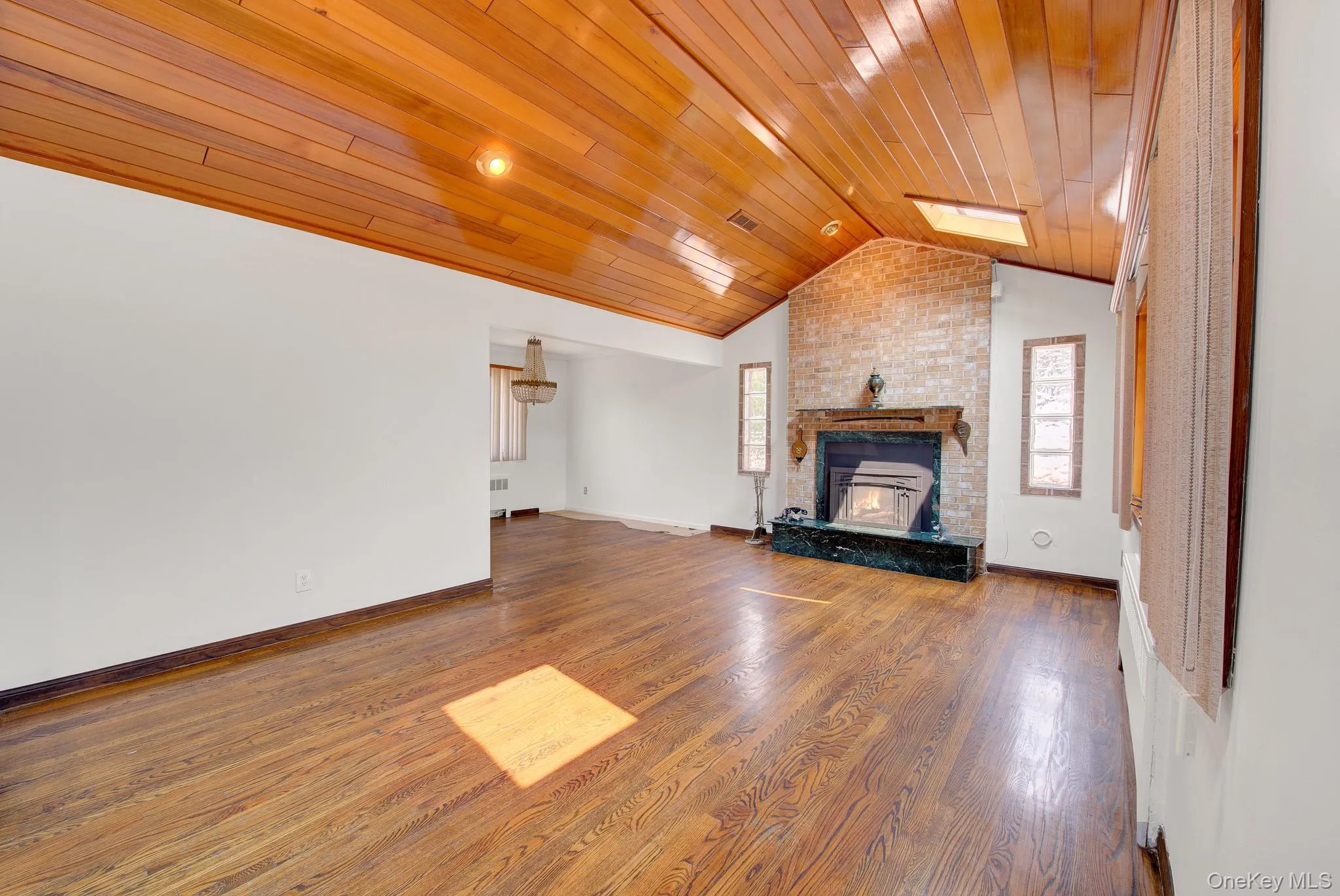 24 Pinehurst Street, Hempstead, NY, 4 Bedrooms Bedrooms, 9 Rooms Rooms,3 BathroomsBathrooms,Residential,For Rent,Pinehurst,0,1023744 24 Pinehurst Street, Hempstead, NY, 4 Bedrooms Bedrooms, 9 Rooms Rooms,3 BathroomsBathrooms,Residential,For Rent,Pinehurst,0,1023744
