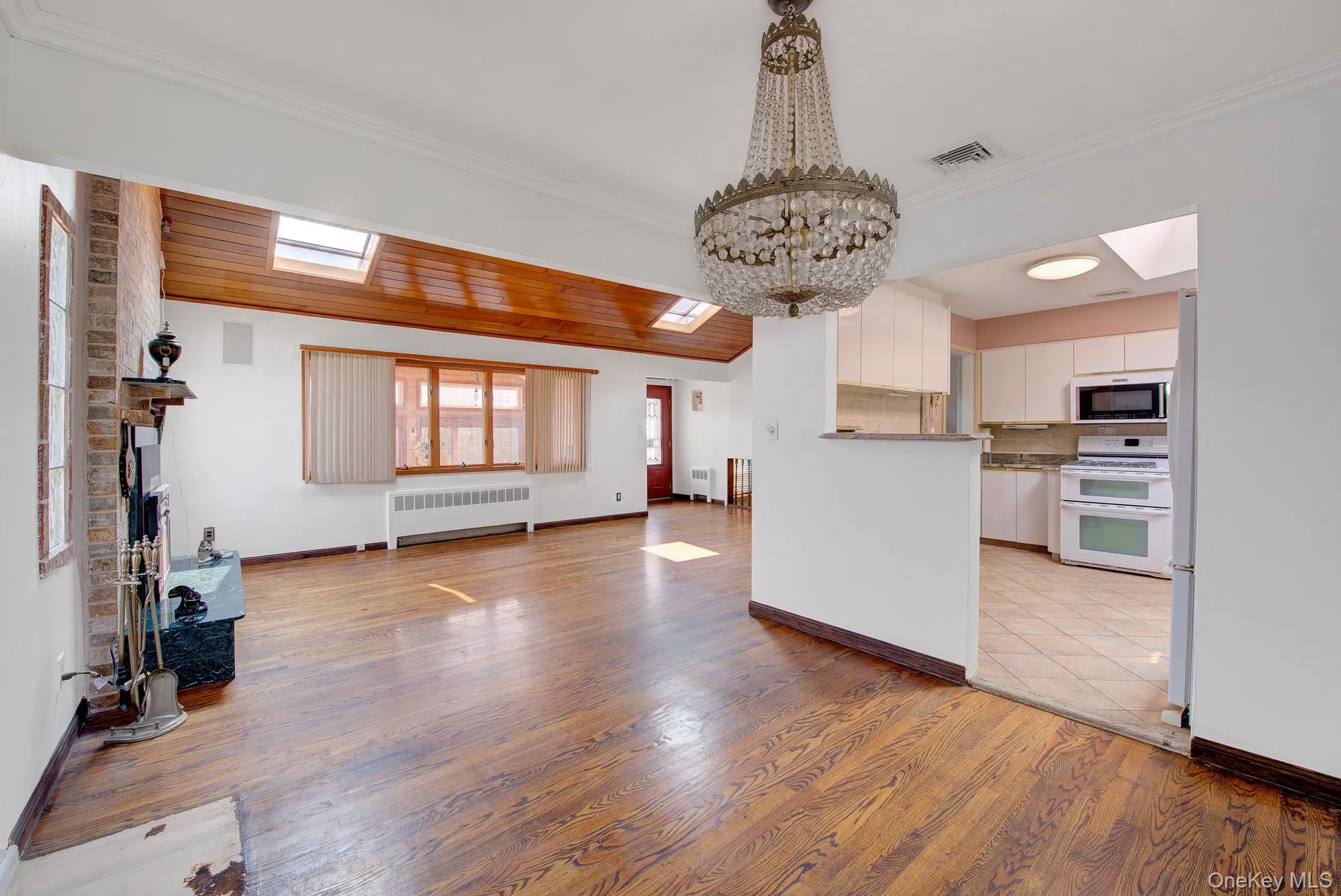 24 Pinehurst Street, Hempstead, NY, 4 Bedrooms Bedrooms, 9 Rooms Rooms,3 BathroomsBathrooms,Residential,For Rent,Pinehurst,0,1023744 24 Pinehurst Street, Hempstead, NY, 4 Bedrooms Bedrooms, 9 Rooms Rooms,3 BathroomsBathrooms,Residential,For Rent,Pinehurst,0,1023744
