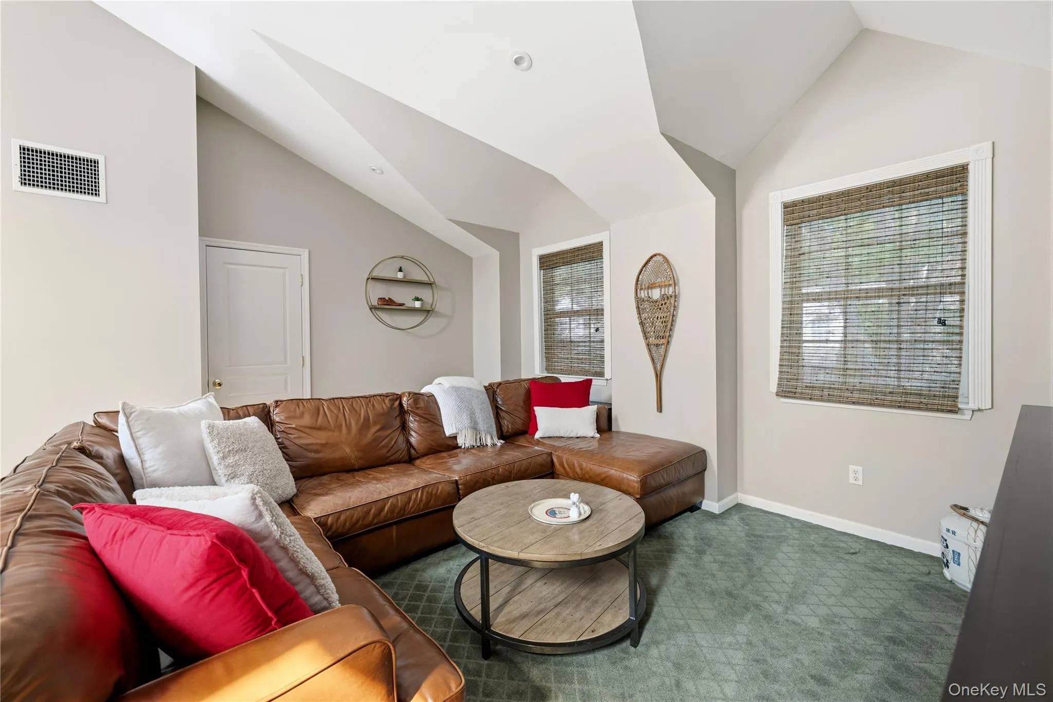 29 Winterberry Lane, Ossining, NY, 3 Bedrooms Bedrooms, 8 Rooms Rooms,2 BathroomsBathrooms,Residential,For Rent,Winterberry,0,1023748 29 Winterberry Lane, Ossining, NY, 3 Bedrooms Bedrooms, 8 Rooms Rooms,2 BathroomsBathrooms,Residential,For Rent,Winterberry,0,1023748