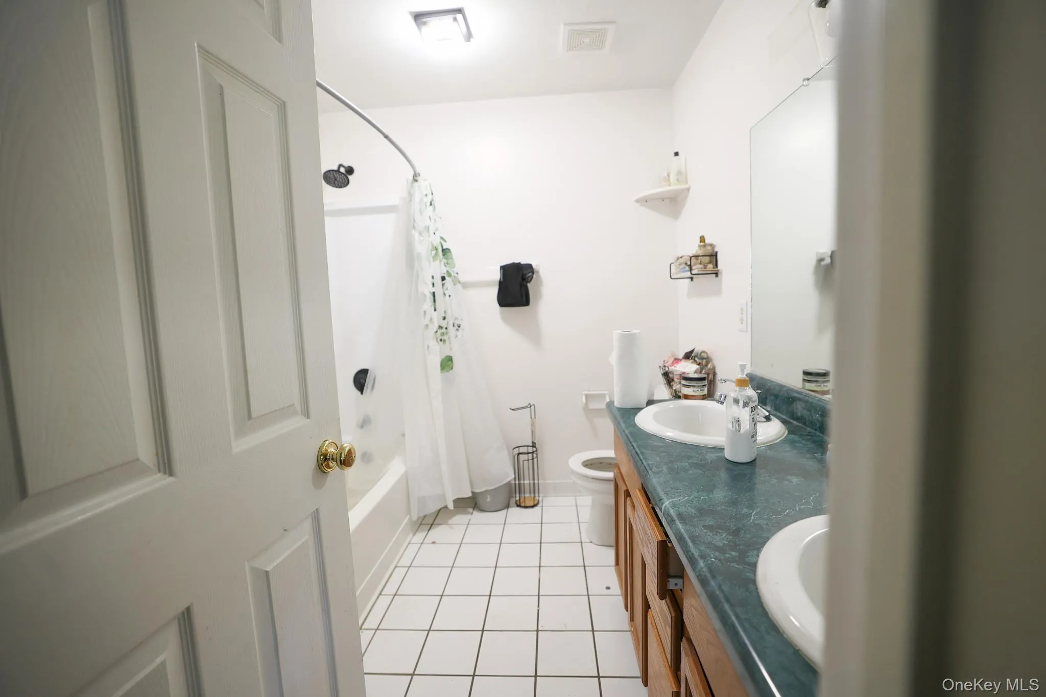 16 Mc Laughlin Way, Blooming Grove, NY, 3 Bedrooms Bedrooms, 12 Rooms Rooms,2 BathroomsBathrooms,Residential,For Rent,Mc Laughlin,0,1023750 16 Mc Laughlin Way, Blooming Grove, NY, 3 Bedrooms Bedrooms, 12 Rooms Rooms,2 BathroomsBathrooms,Residential,For Rent,Mc Laughlin,0,1023750