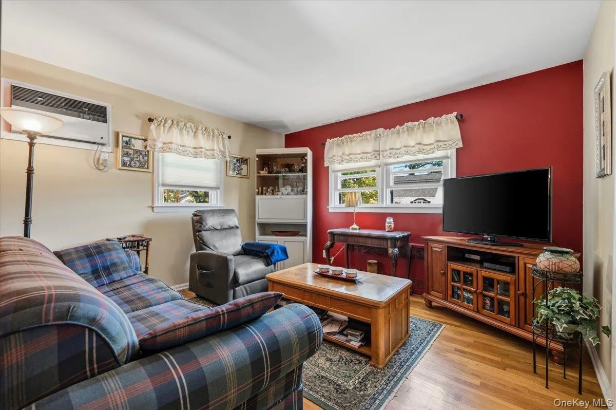 2565 Natta Boulevard, Hempstead, NY, 4 Bedrooms Bedrooms, 8 Rooms Rooms,2 BathroomsBathrooms,Residential,For Rent,Natta,0,1023753 2565 Natta Boulevard, Hempstead, NY, 4 Bedrooms Bedrooms, 8 Rooms Rooms,2 BathroomsBathrooms,Residential,For Rent,Natta,0,1023753