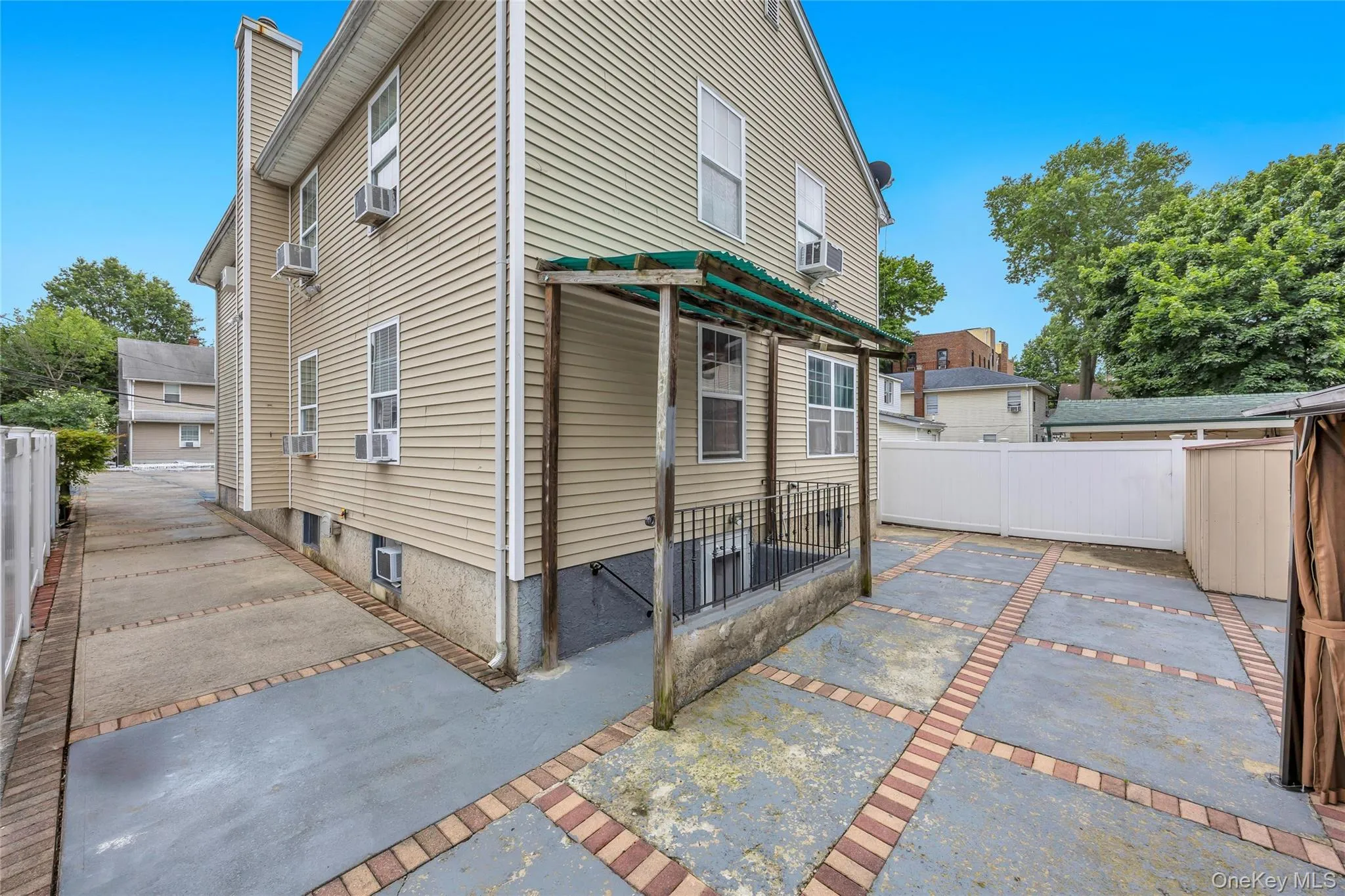 99 Ormond Street, Hempstead, NY, 5 Bedrooms Bedrooms, 10 Rooms Rooms,3 BathroomsBathrooms,Residential,For Rent,Ormond,0,1023754 99 Ormond Street, Hempstead, NY, 5 Bedrooms Bedrooms, 10 Rooms Rooms,3 BathroomsBathrooms,Residential,For Rent,Ormond,0,1023754