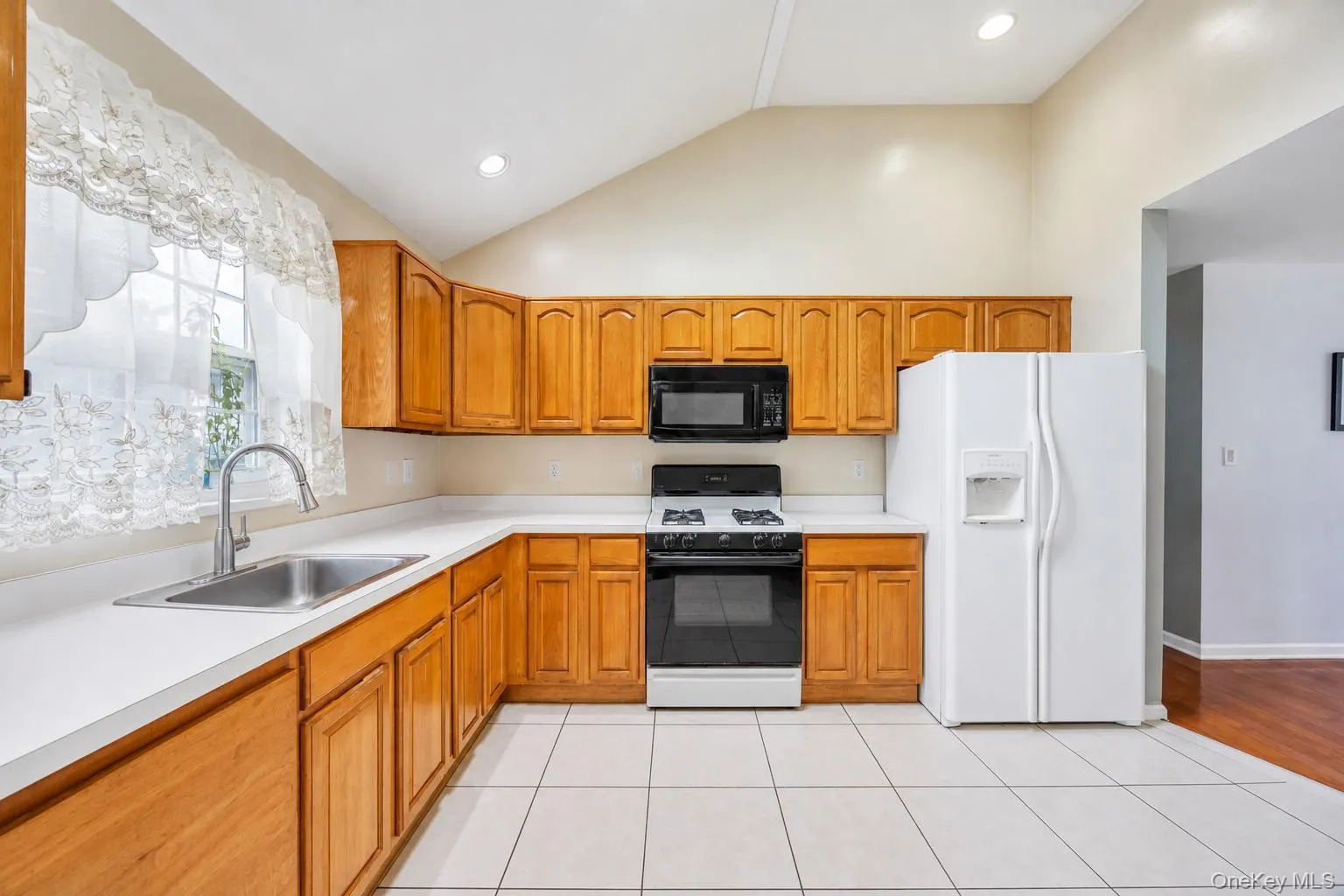 99 Ormond Street, Hempstead, NY, 5 Bedrooms Bedrooms, 10 Rooms Rooms,3 BathroomsBathrooms,Residential,For Rent,Ormond,0,1023754 99 Ormond Street, Hempstead, NY, 5 Bedrooms Bedrooms, 10 Rooms Rooms,3 BathroomsBathrooms,Residential,For Rent,Ormond,0,1023754