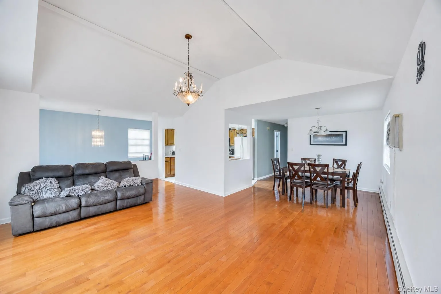 99 Ormond Street, Hempstead, NY, 5 Bedrooms Bedrooms, 10 Rooms Rooms,3 BathroomsBathrooms,Residential,For Rent,Ormond,0,1023754 99 Ormond Street, Hempstead, NY, 5 Bedrooms Bedrooms, 10 Rooms Rooms,3 BathroomsBathrooms,Residential,For Rent,Ormond,0,1023754