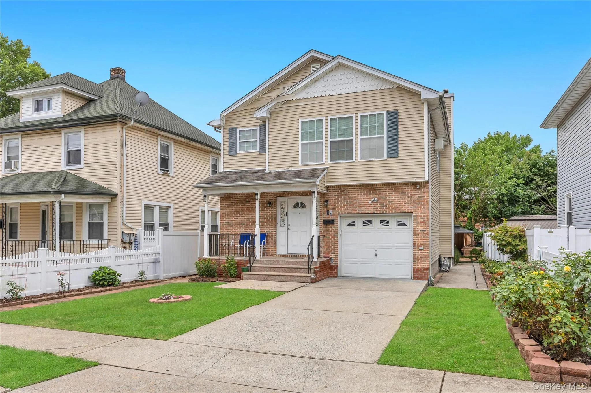 99 Ormond Street, Hempstead, NY, 5 Bedrooms Bedrooms, 10 Rooms Rooms,3 BathroomsBathrooms,Residential,For Rent,Ormond,0,1023754 99 Ormond Street, Hempstead, NY, 5 Bedrooms Bedrooms, 10 Rooms Rooms,3 BathroomsBathrooms,Residential,For Rent,Ormond,0,1023754
