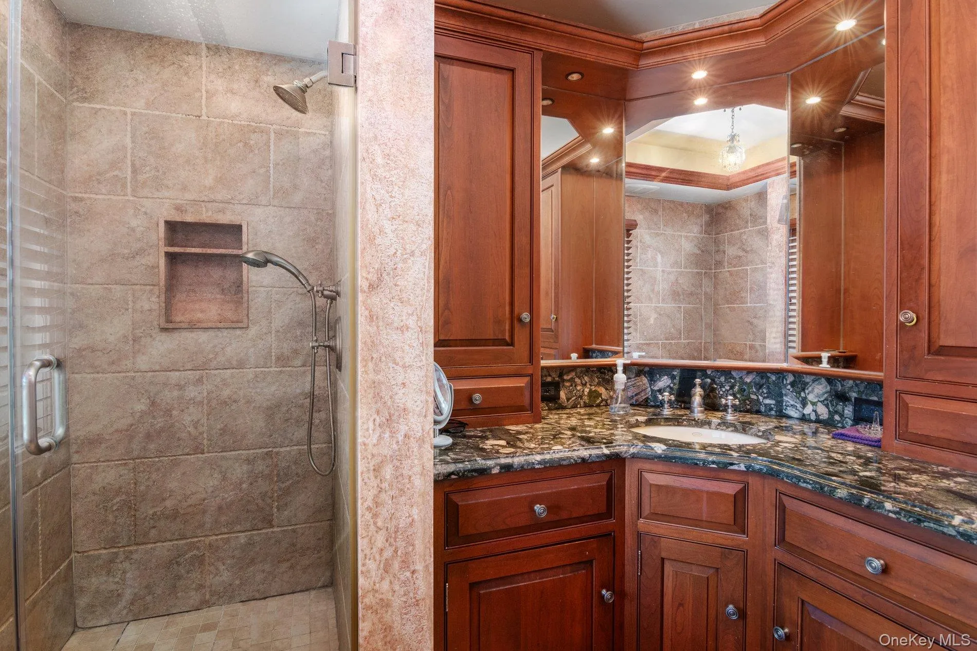 3125 Enos Street, Hempstead, NY, 5 Bedrooms Bedrooms, 9 Rooms Rooms,3 BathroomsBathrooms,Residential,For Rent,Enos,0,1023758 3125 Enos Street, Hempstead, NY, 5 Bedrooms Bedrooms, 9 Rooms Rooms,3 BathroomsBathrooms,Residential,For Rent,Enos,0,1023758