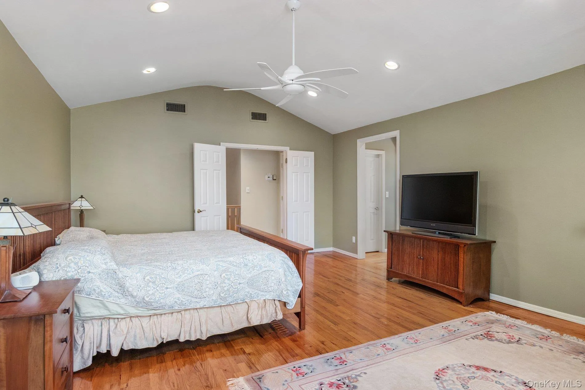 3125 Enos Street, Hempstead, NY, 5 Bedrooms Bedrooms, 9 Rooms Rooms,3 BathroomsBathrooms,Residential,For Rent,Enos,0,1023758 3125 Enos Street, Hempstead, NY, 5 Bedrooms Bedrooms, 9 Rooms Rooms,3 BathroomsBathrooms,Residential,For Rent,Enos,0,1023758