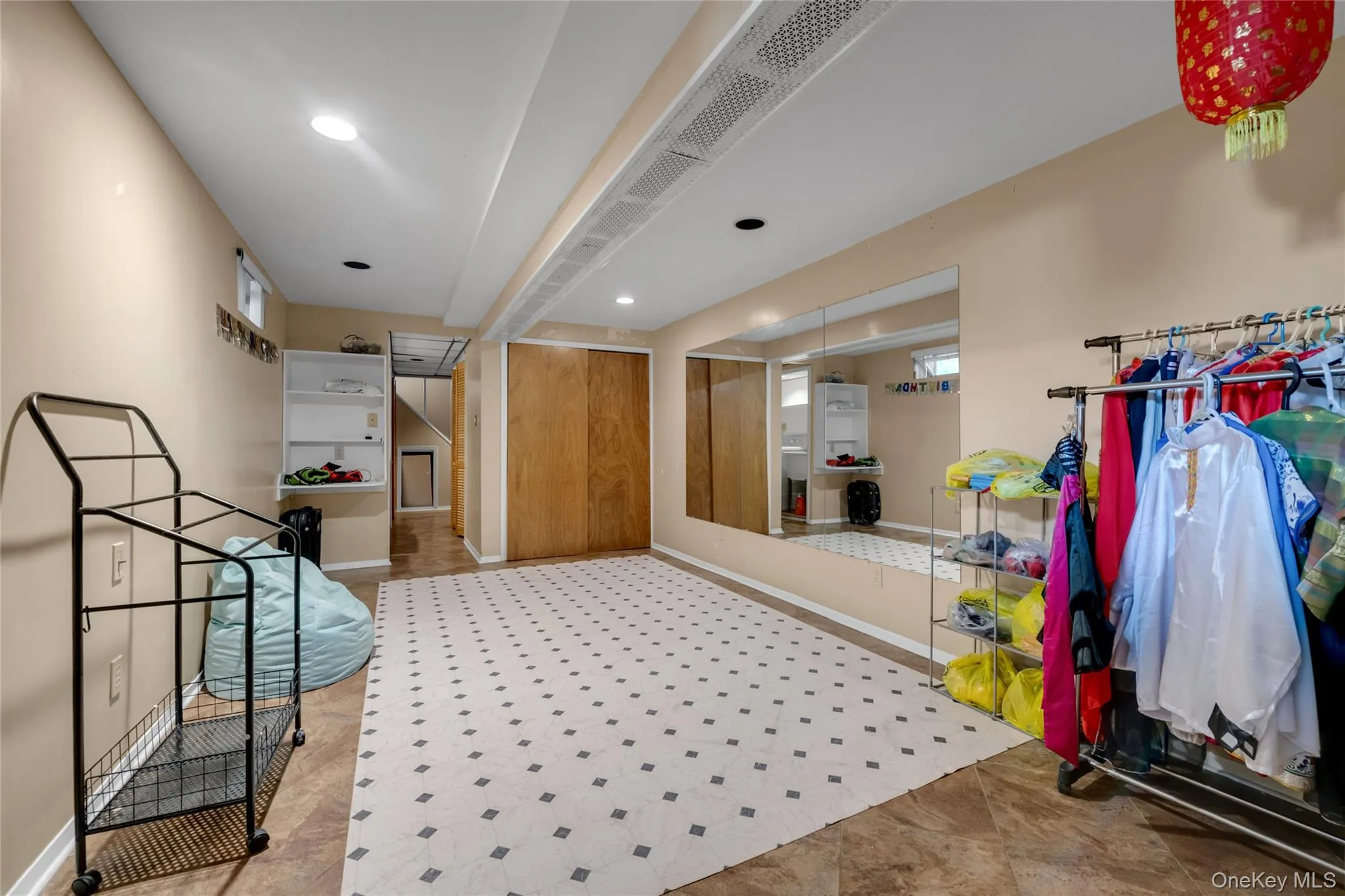 7221 66th Drive, New York, NY, 3 Bedrooms Bedrooms, 6 Rooms Rooms,1 BathroomBathrooms,Residential,For Rent,66th,0,1023762 7221 66th Drive, New York, NY, 3 Bedrooms Bedrooms, 6 Rooms Rooms,1 BathroomBathrooms,Residential,For Rent,66th,0,1023762