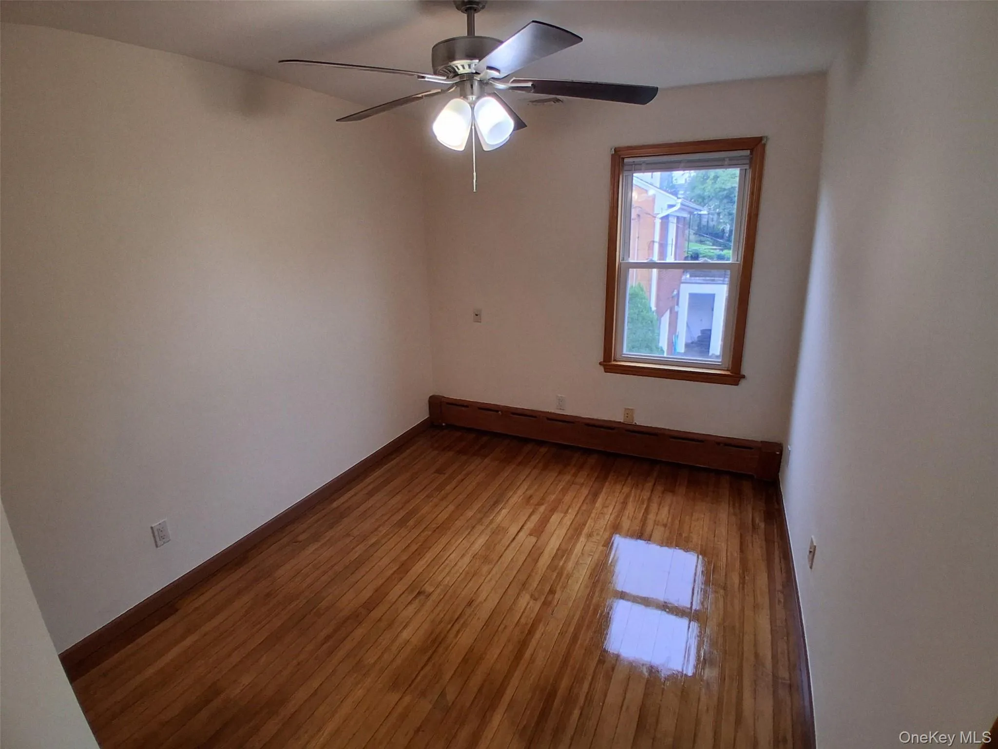 16 Richardson Place, Eastchester, NY, 3 Bedrooms Bedrooms, 6 Rooms Rooms,1 BathroomBathrooms,Residential Lease,For Rent,Richardson,0,1023764 16 Richardson Place, Eastchester, NY, 3 Bedrooms Bedrooms, 6 Rooms Rooms,1 BathroomBathrooms,Residential Lease,For Rent,Richardson,0,1023764