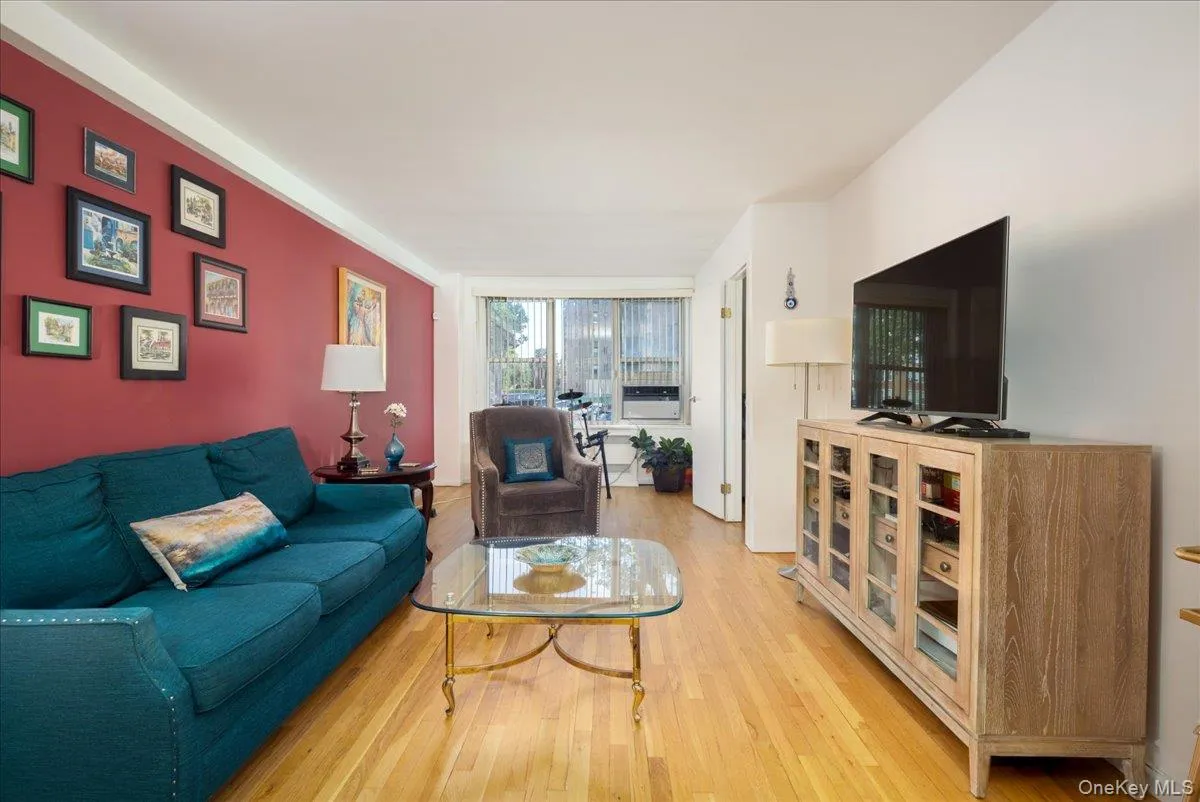 18-70 211th Street, New York, NY, 1 Bedroom Bedrooms, 4 Rooms Rooms,1 BathroomBathrooms,Residential,For Rent,211th,0,1023766 18-70 211th Street, New York, NY, 1 Bedroom Bedrooms, 4 Rooms Rooms,1 BathroomBathrooms,Residential,For Rent,211th,0,1023766