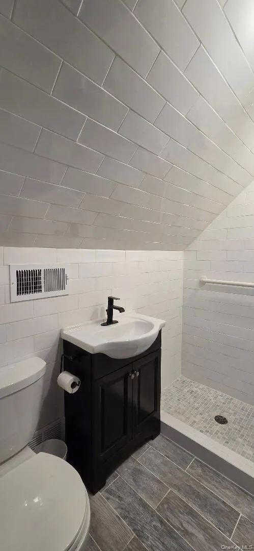 2052 Wilson Lane, Hempstead, NY, 4 Bedrooms Bedrooms, 6 Rooms Rooms,2 BathroomsBathrooms,Residential,For Rent,Wilson,0,1023768 2052 Wilson Lane, Hempstead, NY, 4 Bedrooms Bedrooms, 6 Rooms Rooms,2 BathroomsBathrooms,Residential,For Rent,Wilson,0,1023768