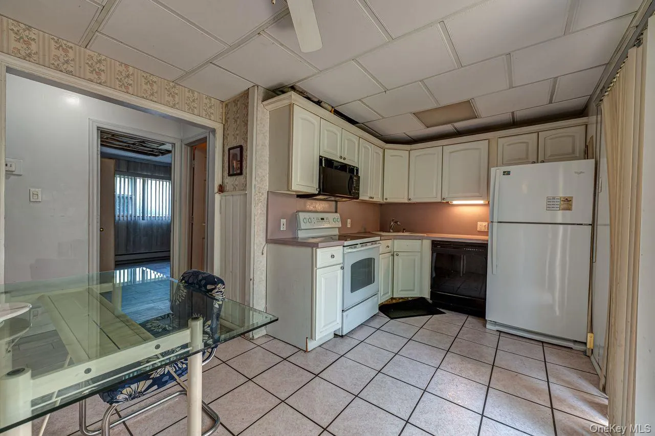 2052 Wilson Lane, Hempstead, NY, 4 Bedrooms Bedrooms, 6 Rooms Rooms,2 BathroomsBathrooms,Residential,For Rent,Wilson,0,1023768 2052 Wilson Lane, Hempstead, NY, 4 Bedrooms Bedrooms, 6 Rooms Rooms,2 BathroomsBathrooms,Residential,For Rent,Wilson,0,1023768