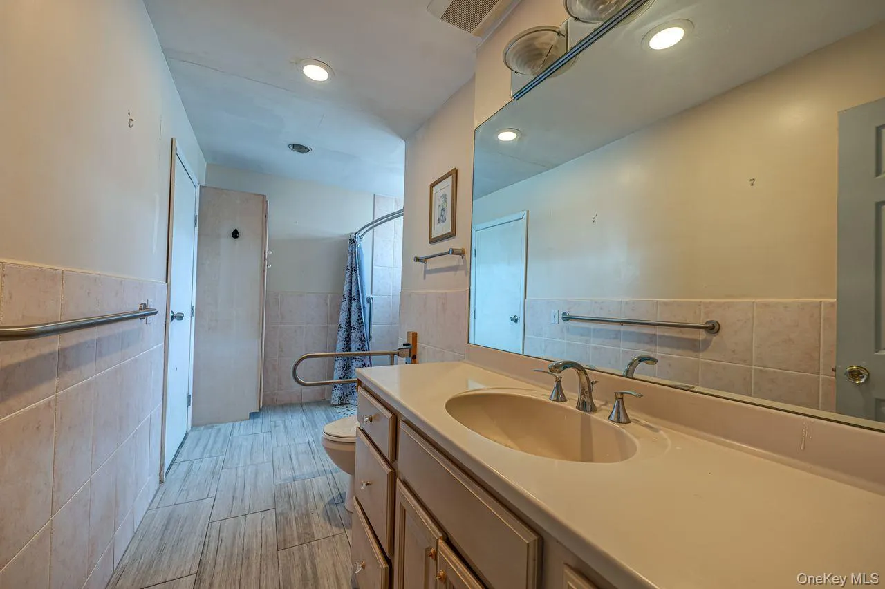2052 Wilson Lane, Hempstead, NY, 4 Bedrooms Bedrooms, 6 Rooms Rooms,2 BathroomsBathrooms,Residential,For Rent,Wilson,0,1023768 2052 Wilson Lane, Hempstead, NY, 4 Bedrooms Bedrooms, 6 Rooms Rooms,2 BathroomsBathrooms,Residential,For Rent,Wilson,0,1023768