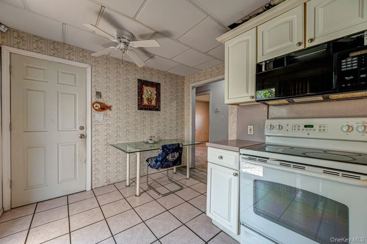 2052 Wilson Lane, Hempstead, NY, 4 Bedrooms Bedrooms, 6 Rooms Rooms,2 BathroomsBathrooms,Residential,For Rent,Wilson,0,1023768 2052 Wilson Lane, Hempstead, NY, 4 Bedrooms Bedrooms, 6 Rooms Rooms,2 BathroomsBathrooms,Residential,For Rent,Wilson,0,1023768