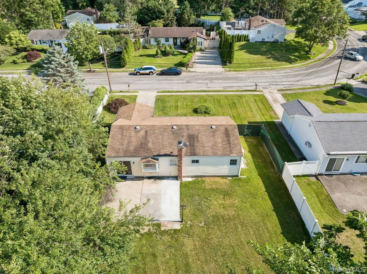 98 Rose Place, Brookhaven, NY, 3 Bedrooms Bedrooms, 6 Rooms Rooms,1 BathroomBathrooms,Residential,For Rent,Rose,0,1023771 98 Rose Place, Brookhaven, NY, 3 Bedrooms Bedrooms, 6 Rooms Rooms,1 BathroomBathrooms,Residential,For Rent,Rose,0,1023771