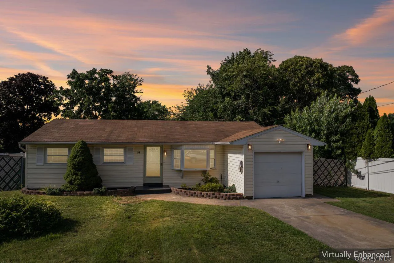 98 Rose Place, Brookhaven, NY, 3 Bedrooms Bedrooms, 6 Rooms Rooms,1 BathroomBathrooms,Residential,For Rent,Rose,0,1023771 98 Rose Place, Brookhaven, NY, 3 Bedrooms Bedrooms, 6 Rooms Rooms,1 BathroomBathrooms,Residential,For Rent,Rose,0,1023771